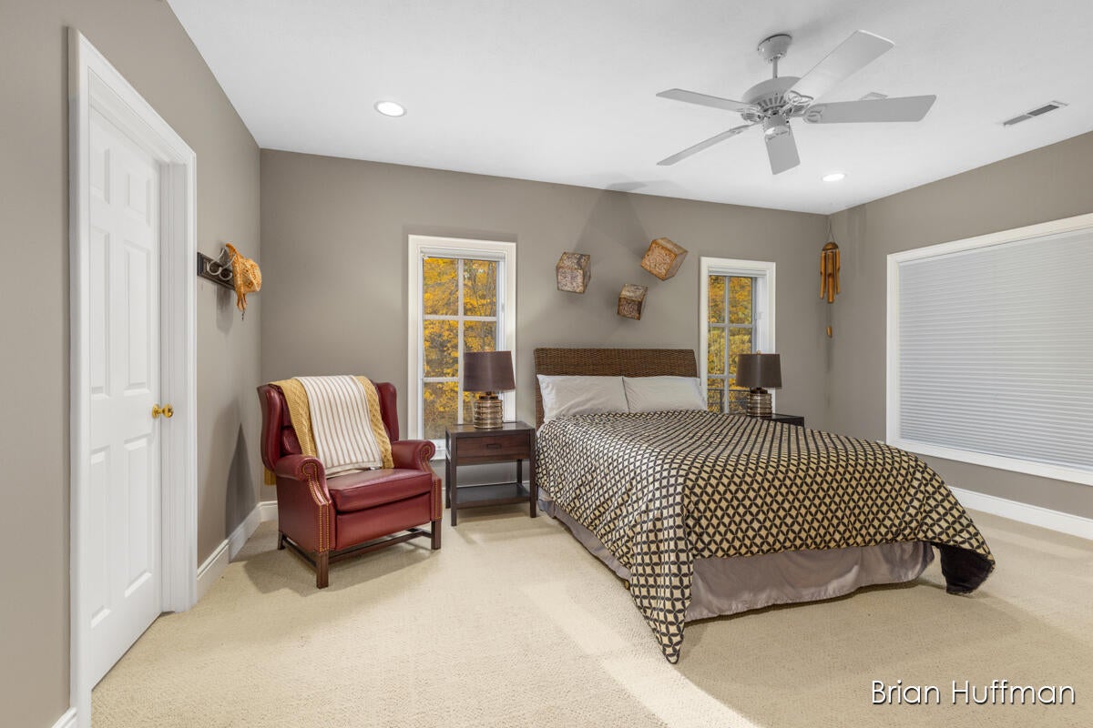 Grandville, Michigan, 49418, United States, 6 Bedrooms Bedrooms, ,9 BathroomsBathrooms,Residential,Active,1988461