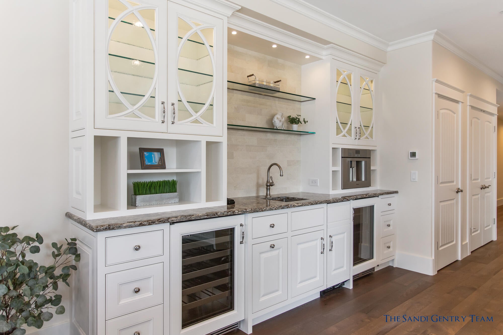 Grand Haven, Michigan, 49417, United States, 2 Bedrooms Bedrooms, ,2 BathroomsBathrooms,Residential,Active,2007339