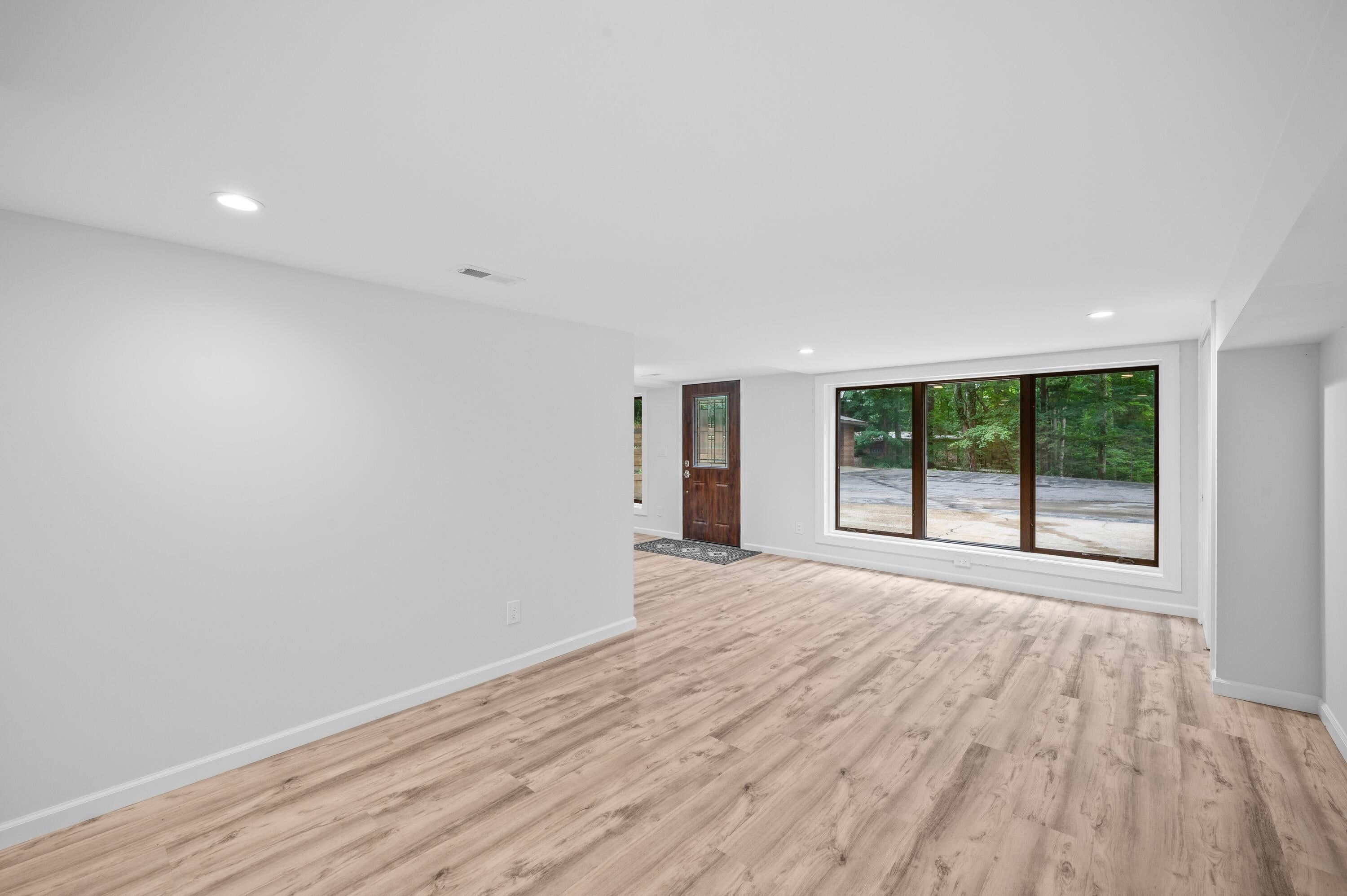 Bridgman, Michigan, 49106, United States, 5 Bedrooms Bedrooms, ,3 BathroomsBathrooms,Residential,Active,1922345