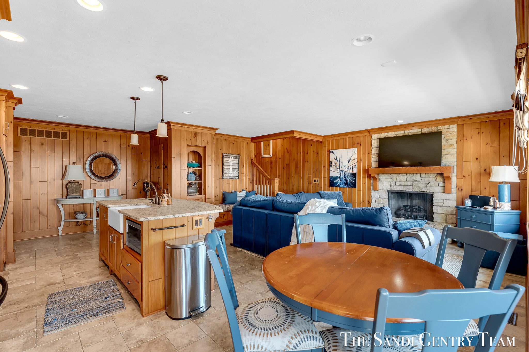 Spring Lake, Michigan, 49456, United States, 5 Bedrooms Bedrooms, ,6 BathroomsBathrooms,Residential,Active,1960133