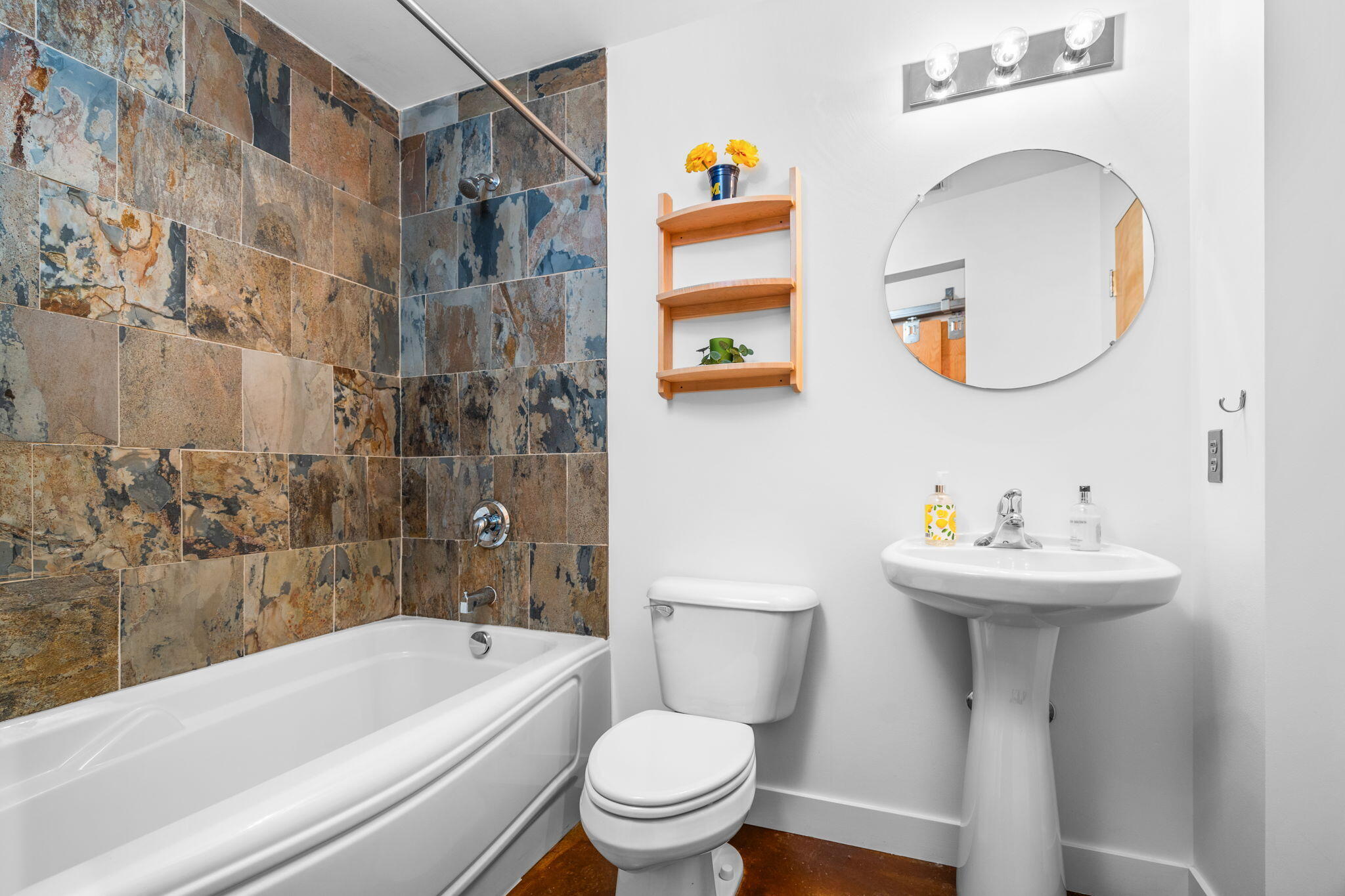 Ann Arbor, Michigan, 48104, United States, 3 Bedrooms Bedrooms, ,4 BathroomsBathrooms,Residential,Active,2007079