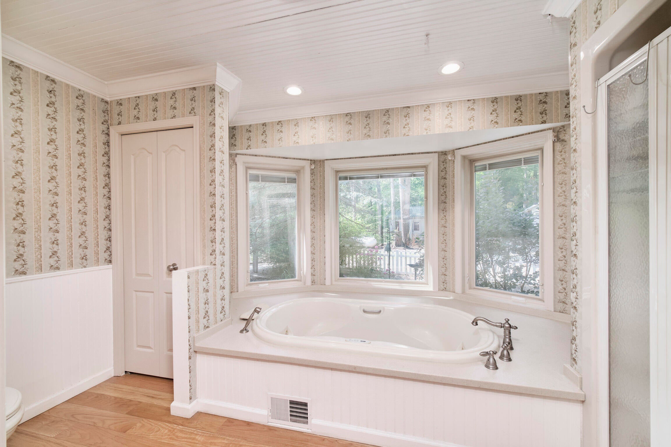 Manistee, Michigan, 49660, United States, 4 Bedrooms Bedrooms, ,4 BathroomsBathrooms,Residential,Active,1913051