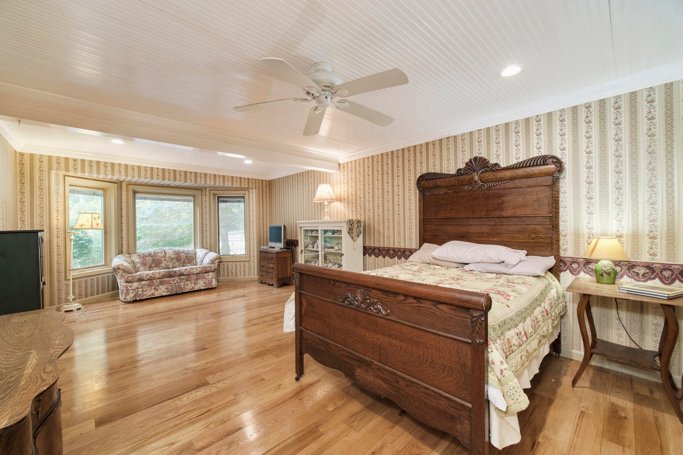 Manistee, Michigan, 49660, United States, 4 Bedrooms Bedrooms, ,4 BathroomsBathrooms,Residential,Active,1913051