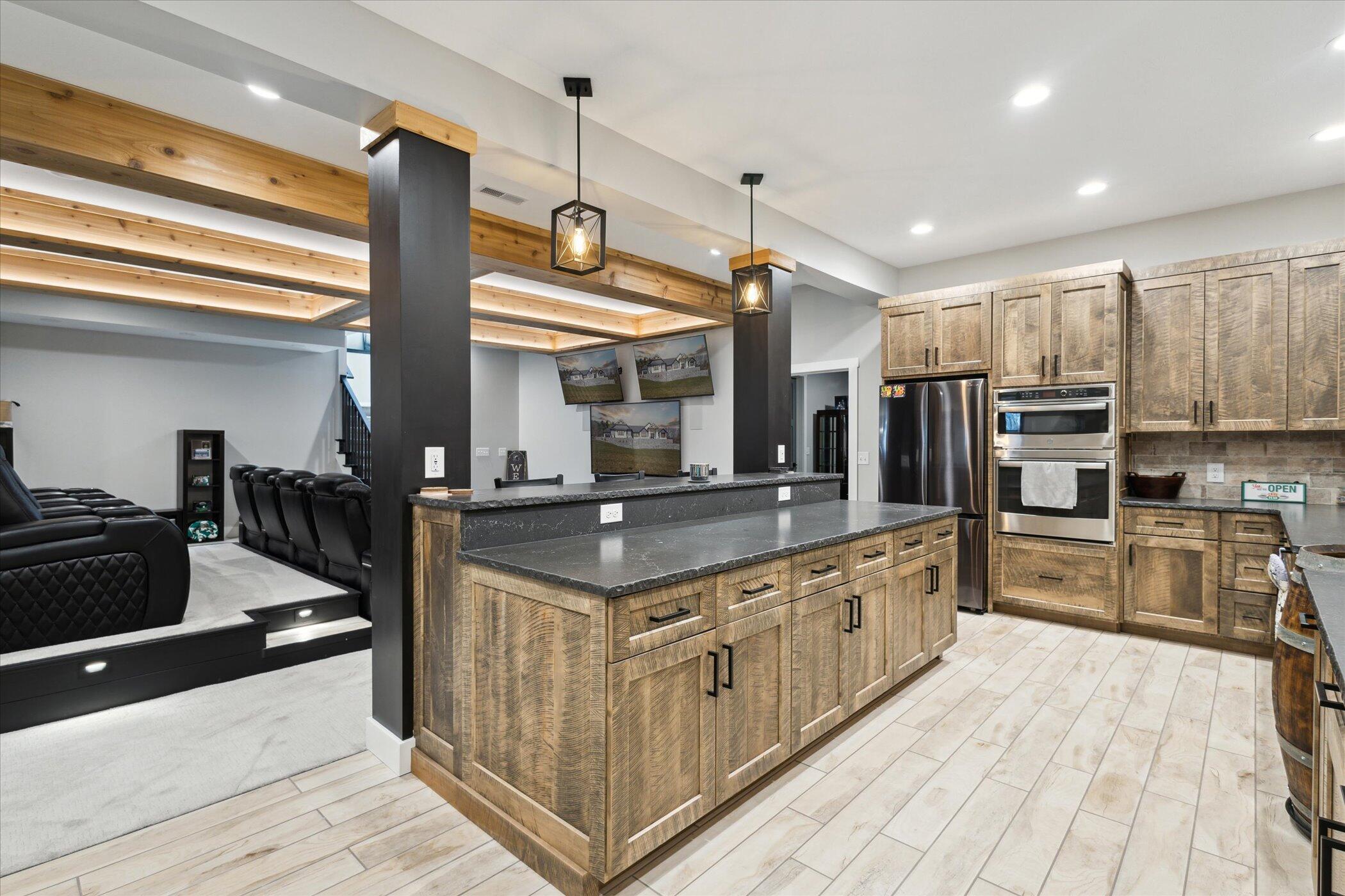 Niles, Michigan, 49120, United States, 5 Bedrooms Bedrooms, ,5 BathroomsBathrooms,Residential,Active,1769298