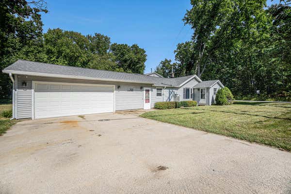 589 E 88TH ST, NEWAYGO, MI 49337, photo 2 of 29