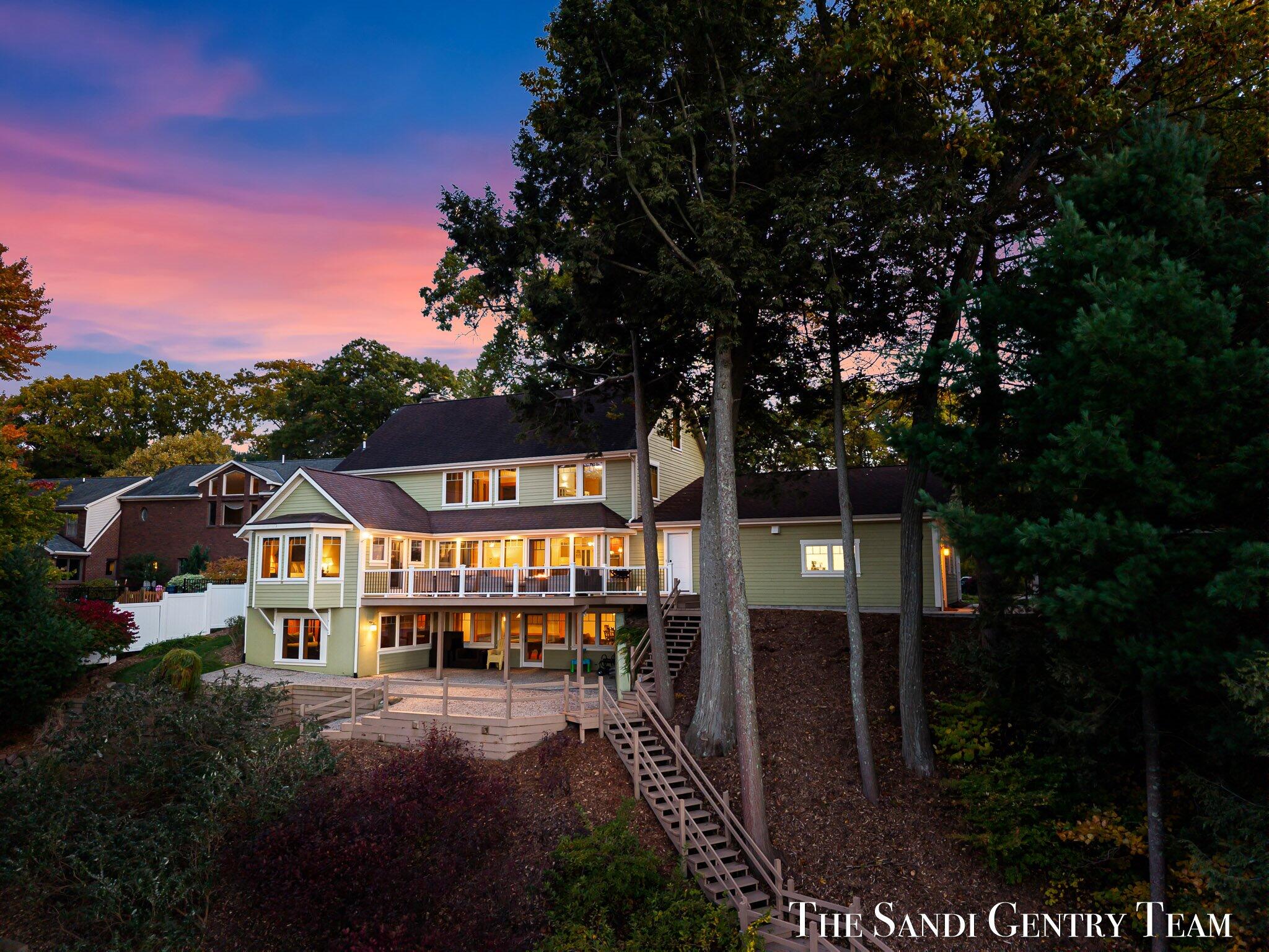 Spring Lake, Michigan, 49456, United States, 6 Bedrooms Bedrooms, ,5 BathroomsBathrooms,Residential,Active,1973307
