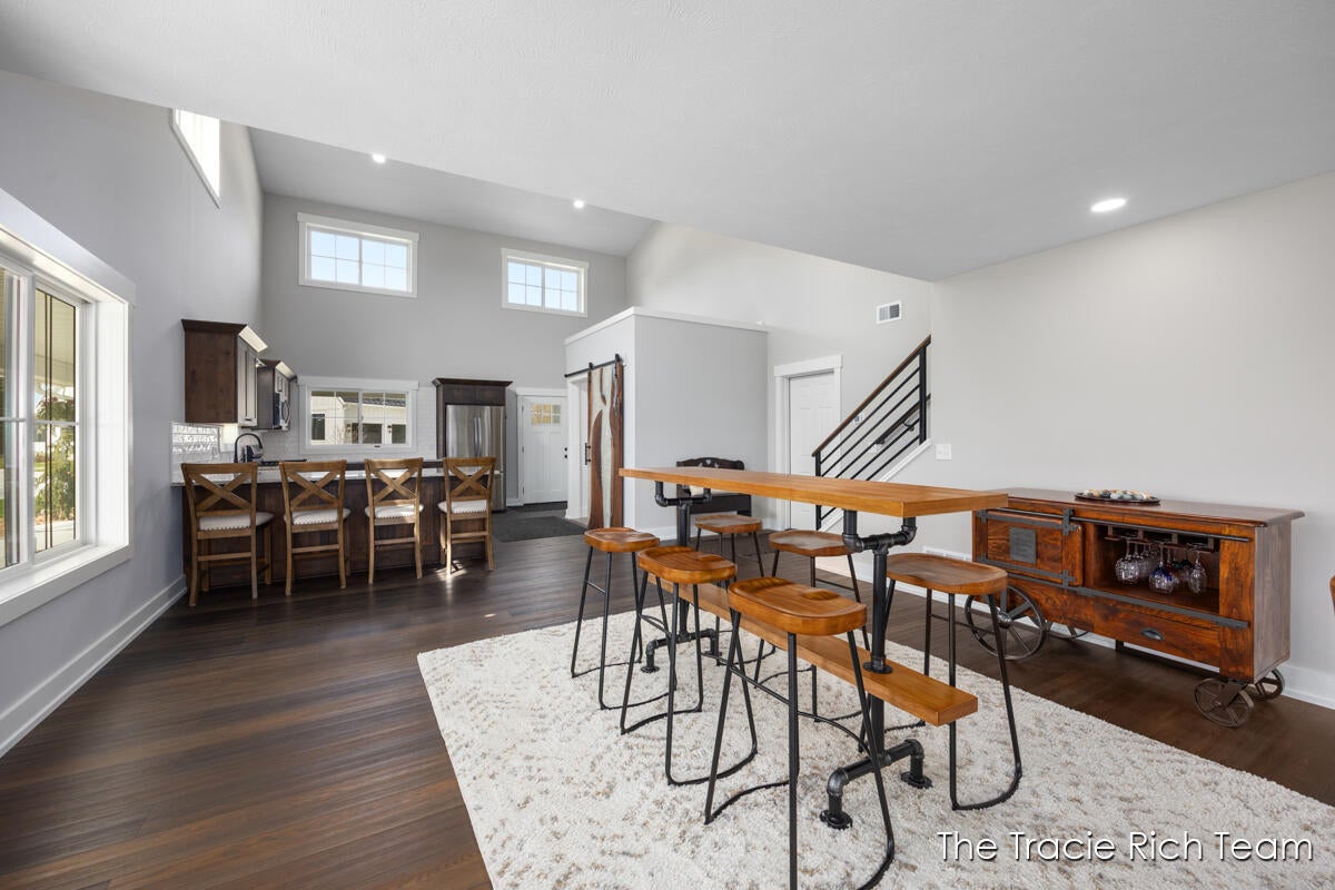 Rockford, Michigan, 49341, United States, 5 Bedrooms Bedrooms, ,5 BathroomsBathrooms,Residential,Active,1929409