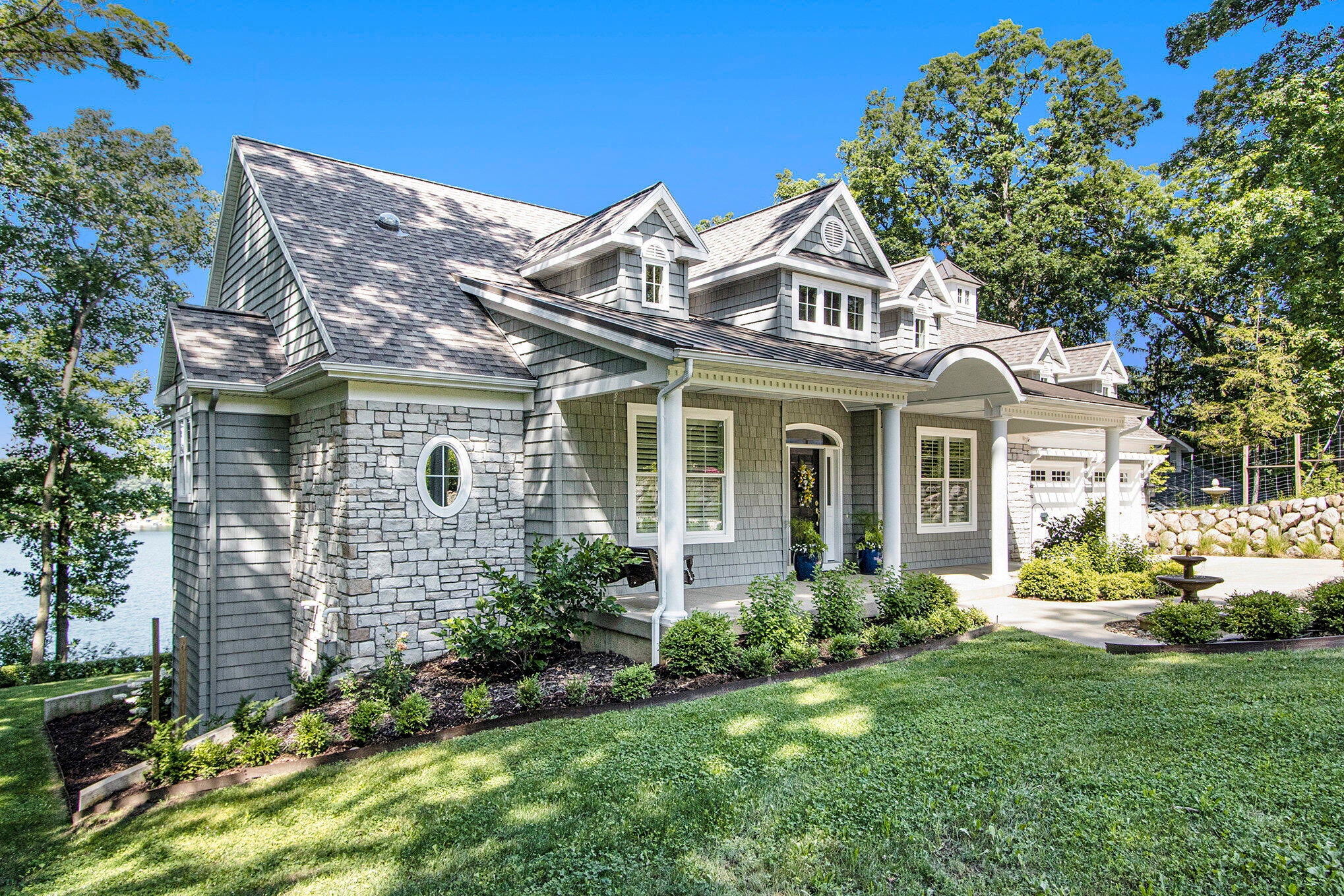 Three Rivers, Michigan, 49093, United States, 2 Bedrooms Bedrooms, ,3 BathroomsBathrooms,Residential,Active,1877808