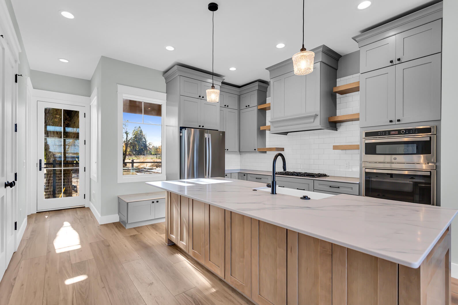 Manitou Beach, Michigan, 49253, United States, 5 Bedrooms Bedrooms, ,4 BathroomsBathrooms,Residential,Active,1989794