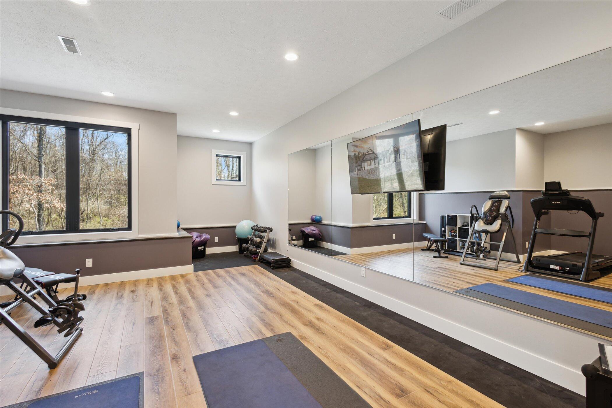 Niles, Michigan, 49120, United States, 5 Bedrooms Bedrooms, ,5 BathroomsBathrooms,Residential,Active,1769298