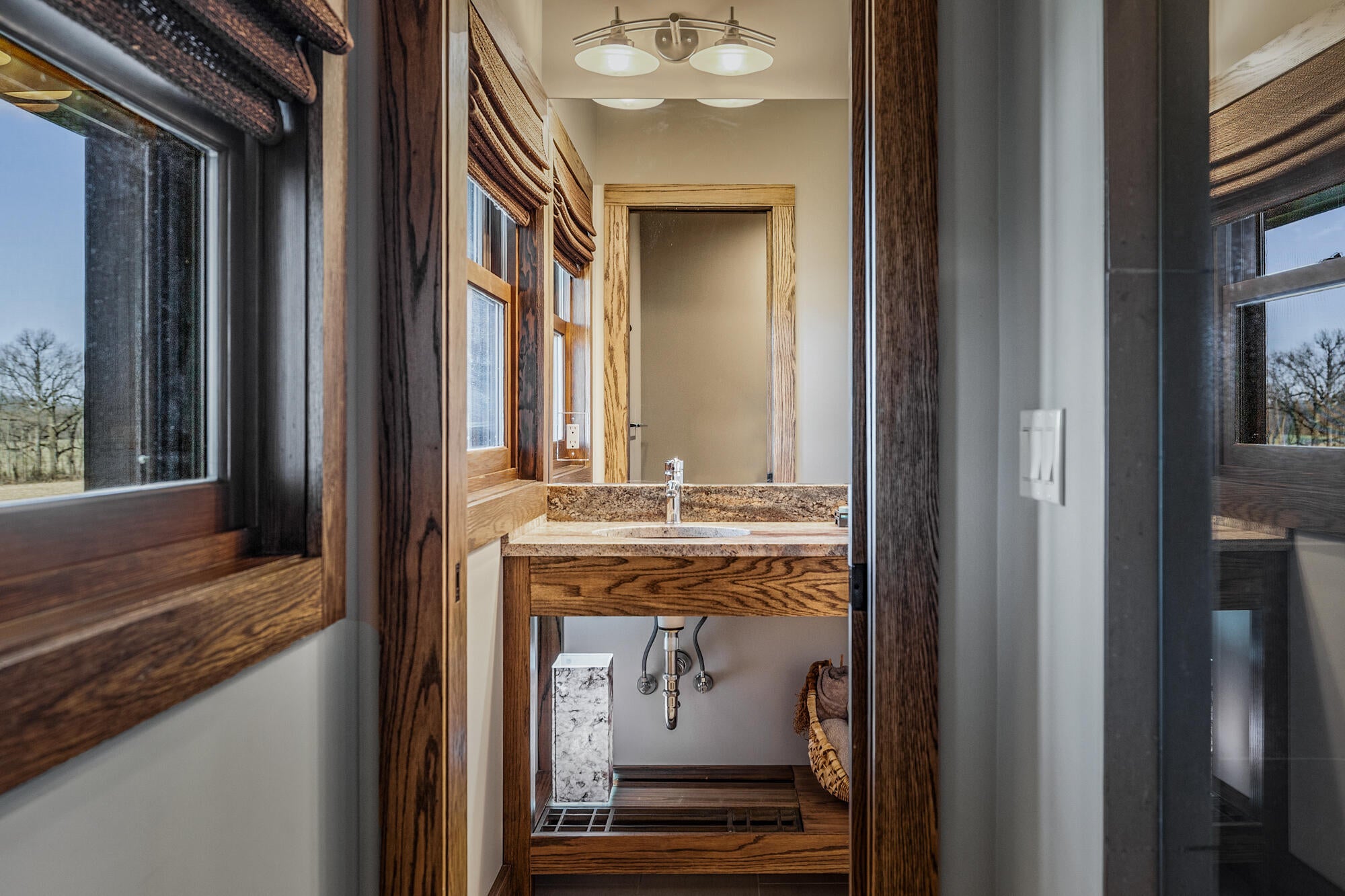 Berrien Springs, Michigan, 49103, United States, ,5 BathroomsBathrooms,Residential,Active,1849497