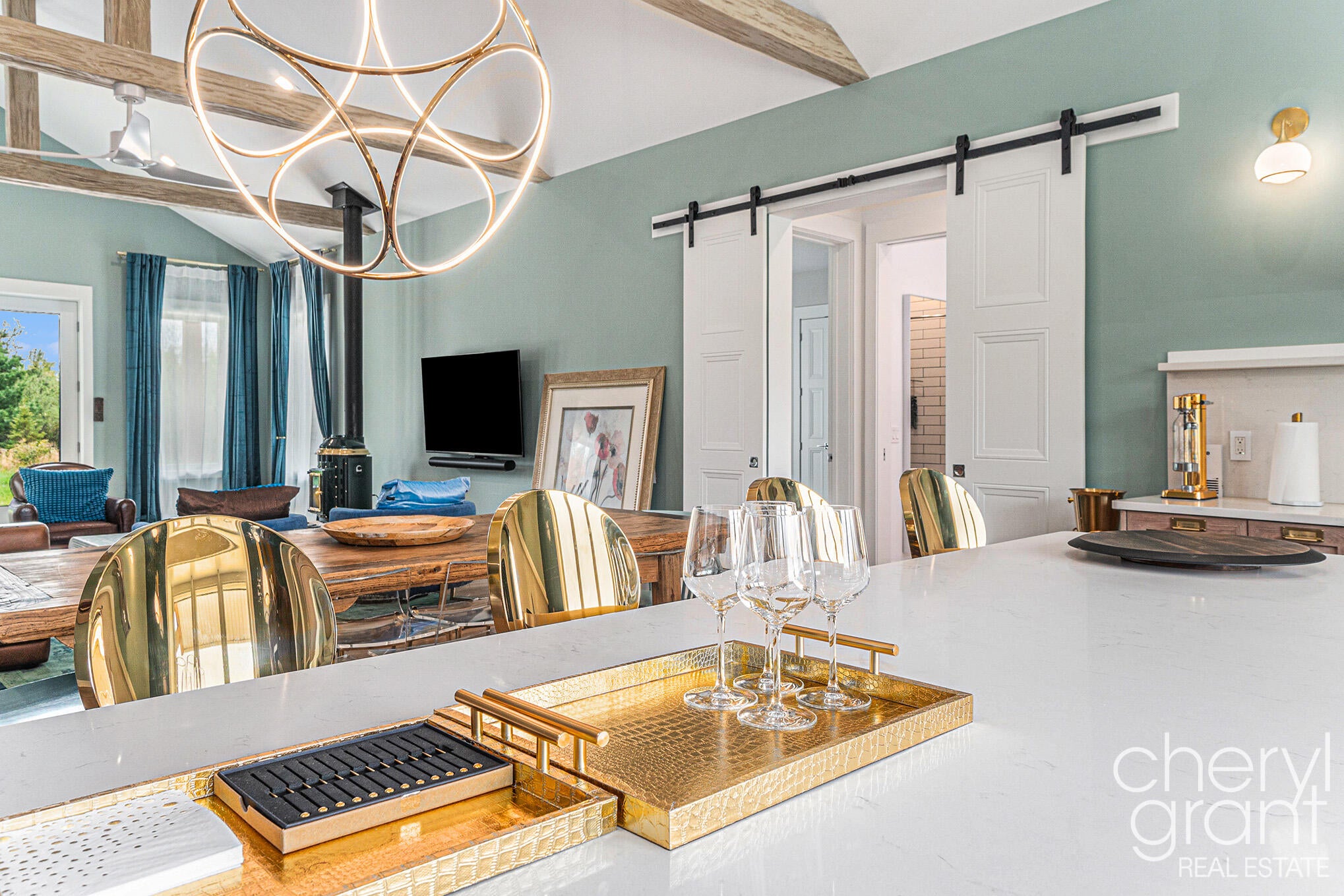 Fennville, Michigan, 49408, United States, 4 Bedrooms Bedrooms, ,4 BathroomsBathrooms,Residential,Active,1964494