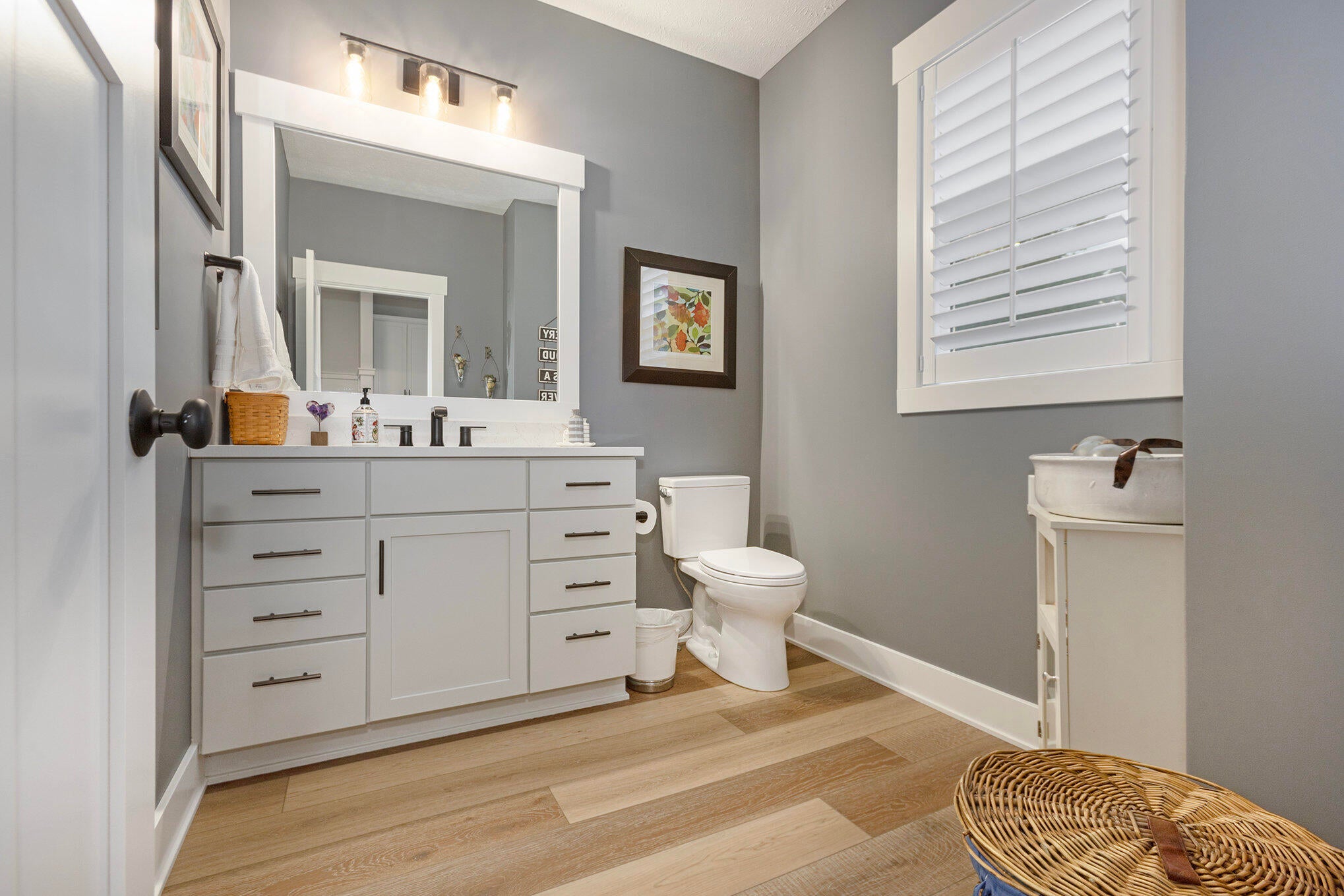 Grand Rapids, Michigan, 49525, United States, 4 Bedrooms Bedrooms, ,4 BathroomsBathrooms,Residential,Active,1987274