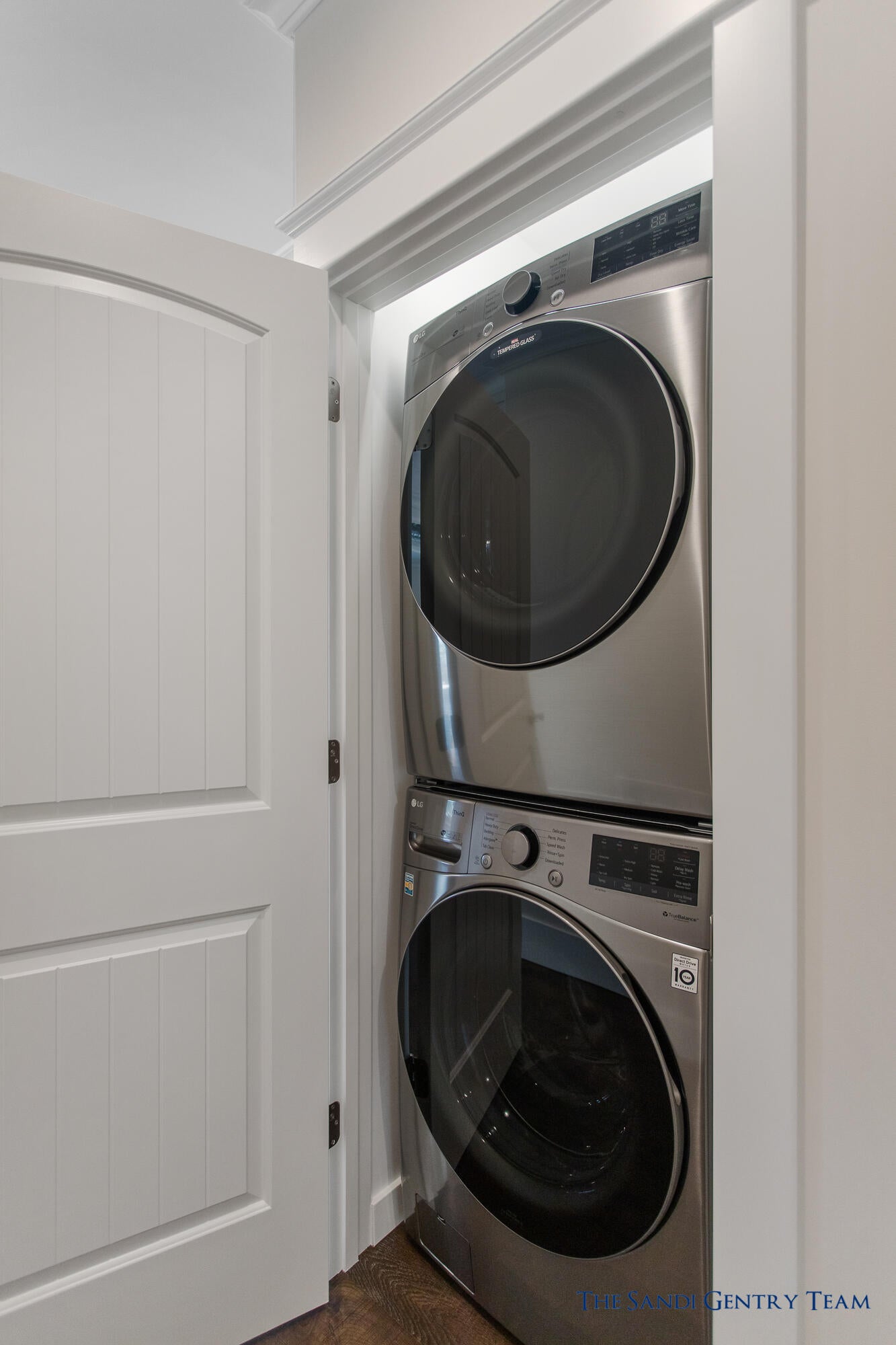 Grand Haven, Michigan, 49417, United States, 2 Bedrooms Bedrooms, ,2 BathroomsBathrooms,Residential,Active,2007339