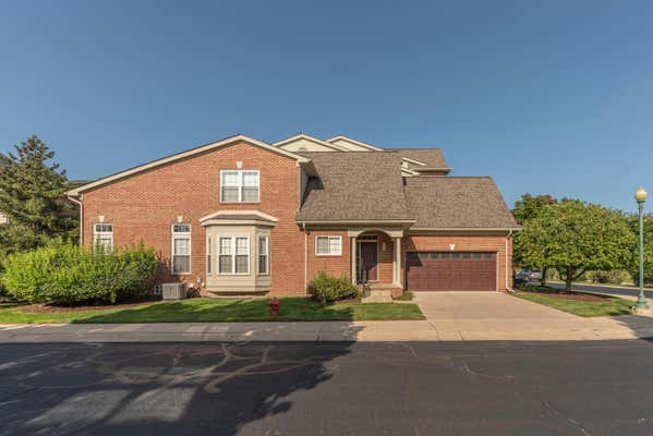 37621 NEWBURGH PARK CIR, LIVONIA, MI 48152 - Image 1