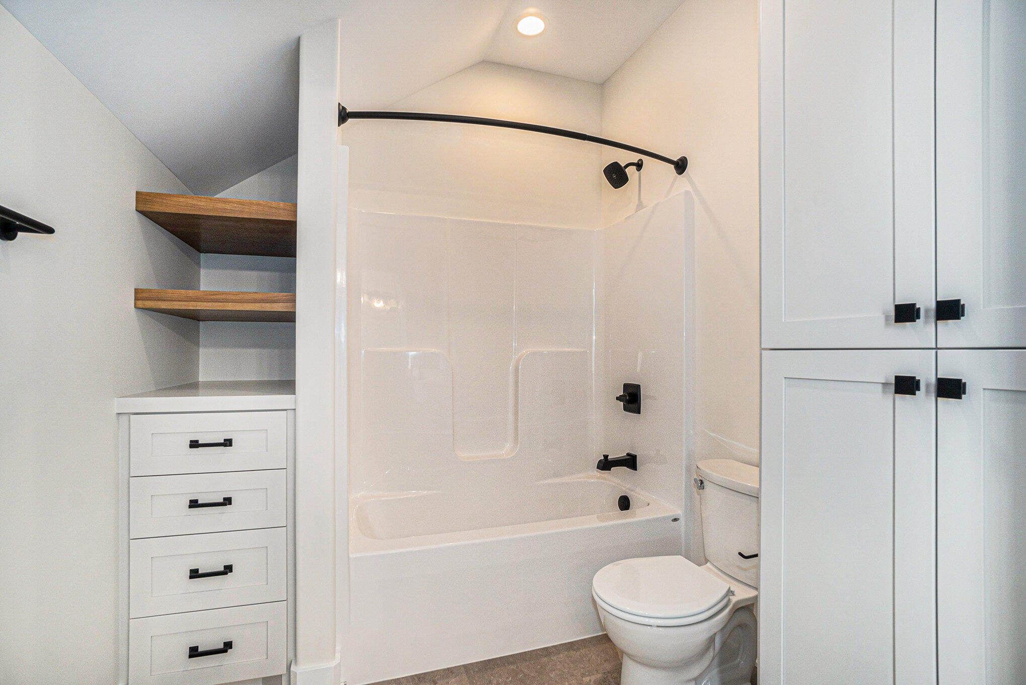 Zeeland, Michigan, 49464, United States, 4 Bedrooms Bedrooms, ,3 BathroomsBathrooms,Residential,Active,1769925