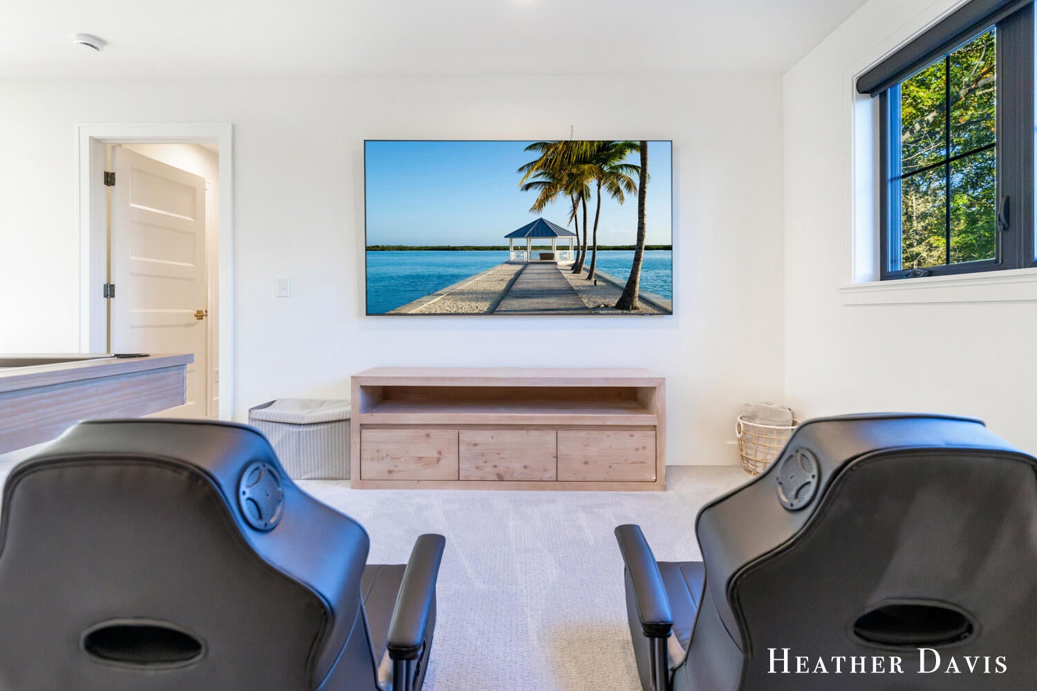 West Olive, Michigan, 49460, United States, 5 Bedrooms Bedrooms, ,6 BathroomsBathrooms,Residential,Active,1972174