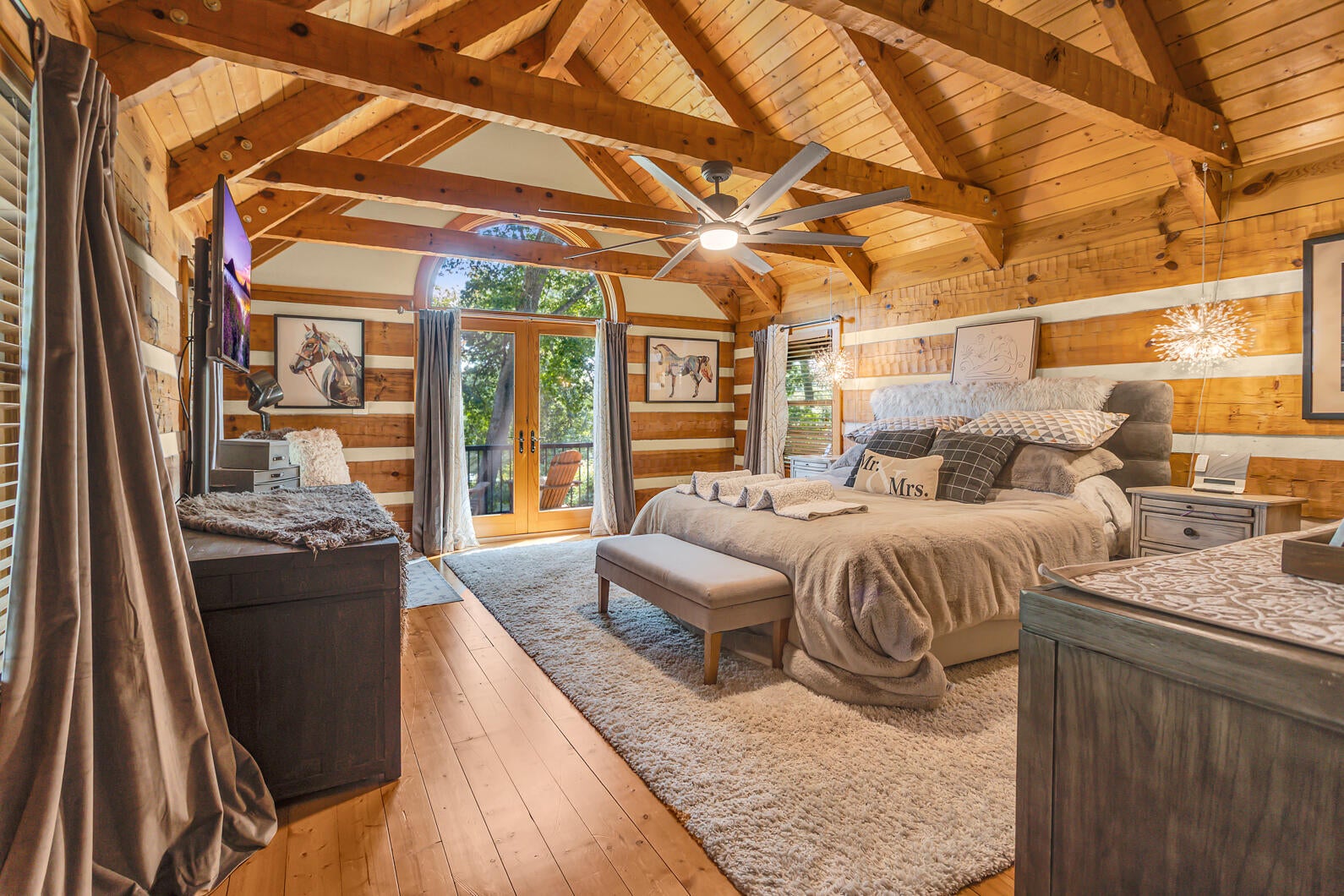 Horton, Michigan, 49246, United States, 5 Bedrooms Bedrooms, ,3 BathroomsBathrooms,Residential,Active,1944098