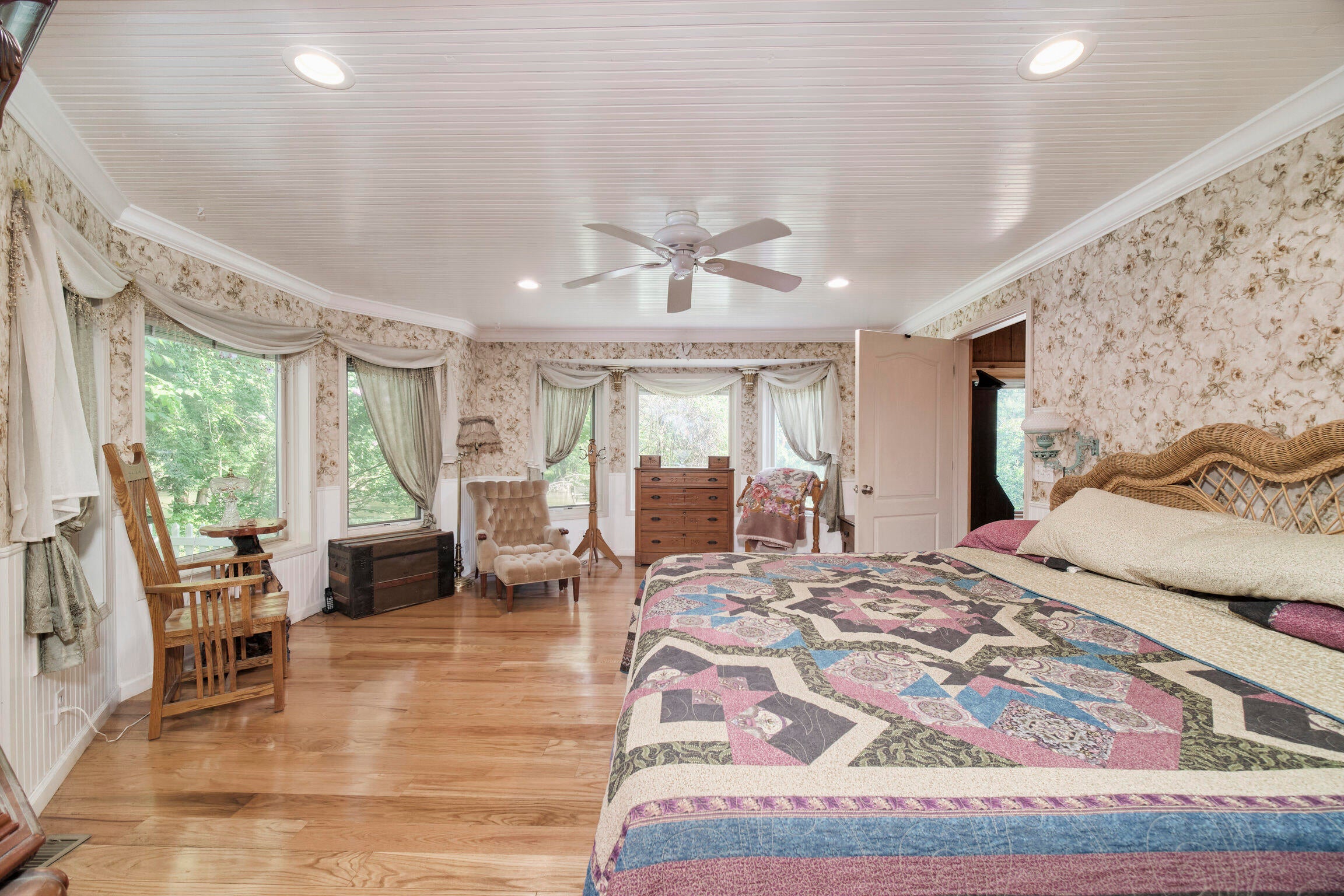 Manistee, Michigan, 49660, United States, 4 Bedrooms Bedrooms, ,4 BathroomsBathrooms,Residential,Active,1913051