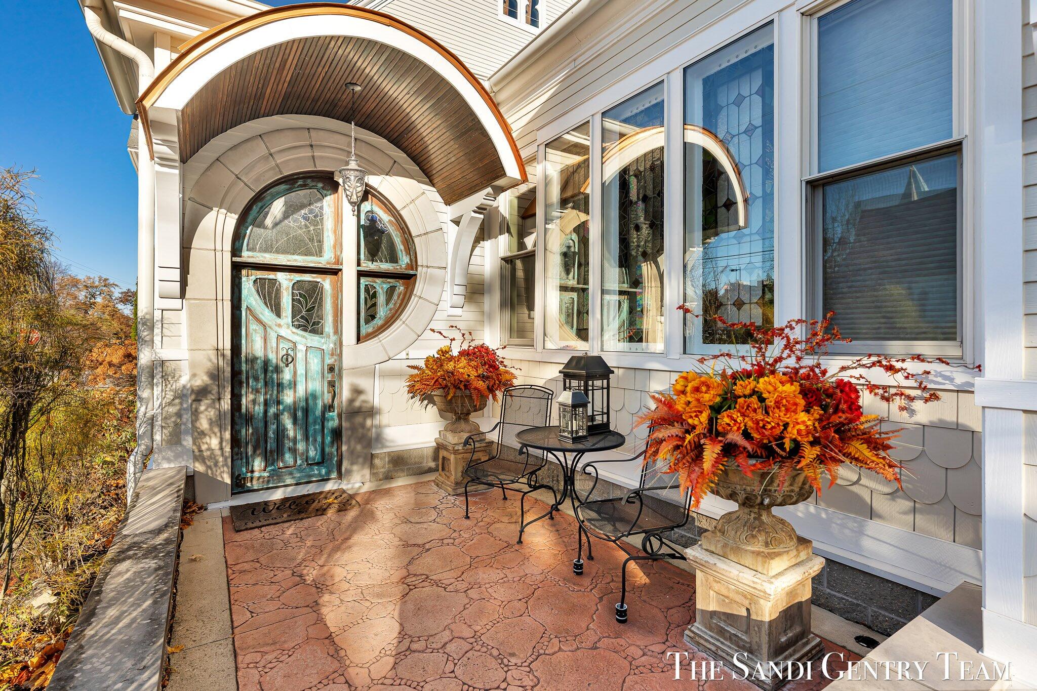 Grand Haven, Michigan, 49417, United States, 3 Bedrooms Bedrooms, ,6 BathroomsBathrooms,Residential,Active,1972168