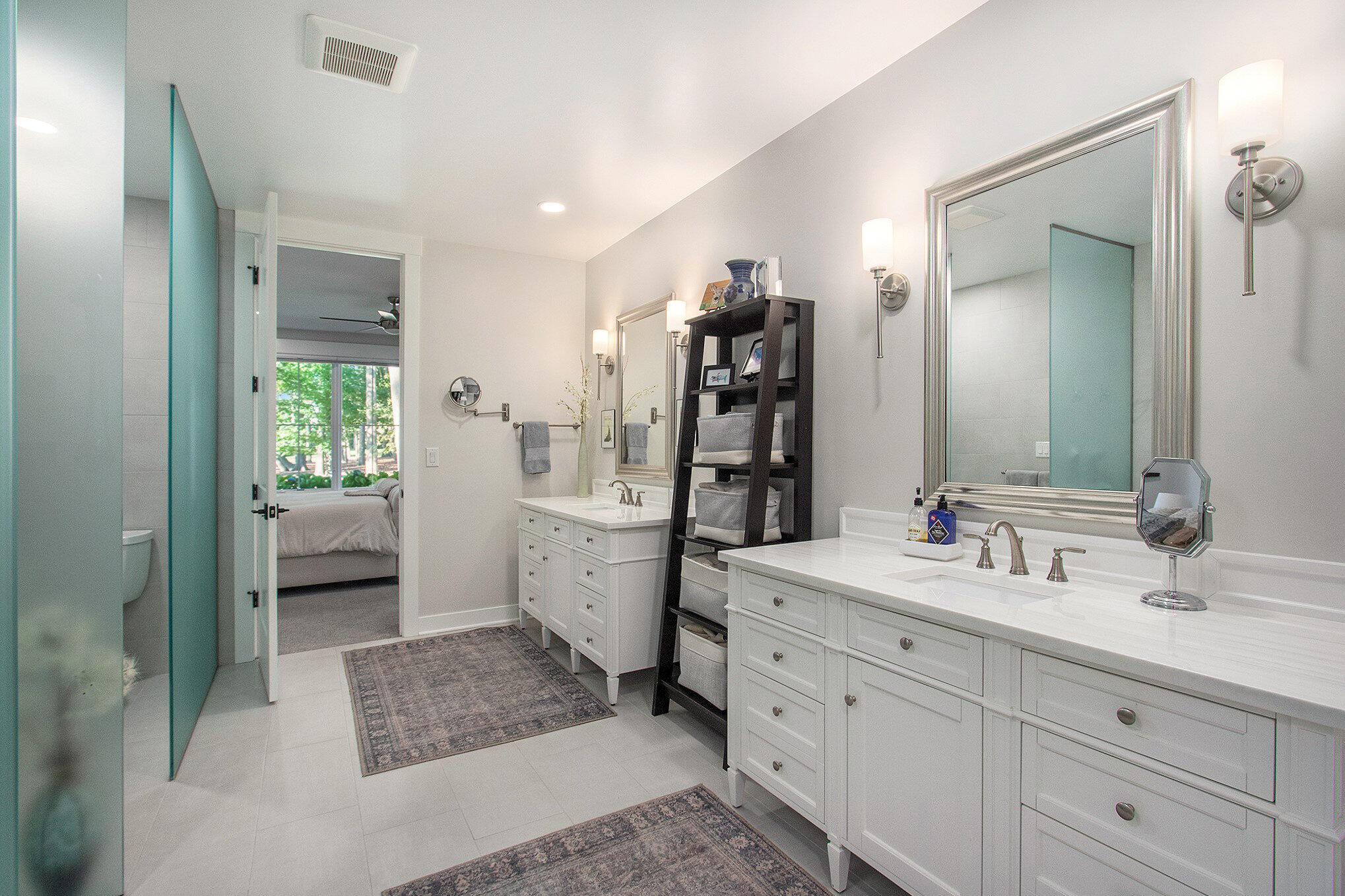 Holland, Michigan, 49424, United States, 3 Bedrooms Bedrooms, ,3 BathroomsBathrooms,Residential,Active,1970962