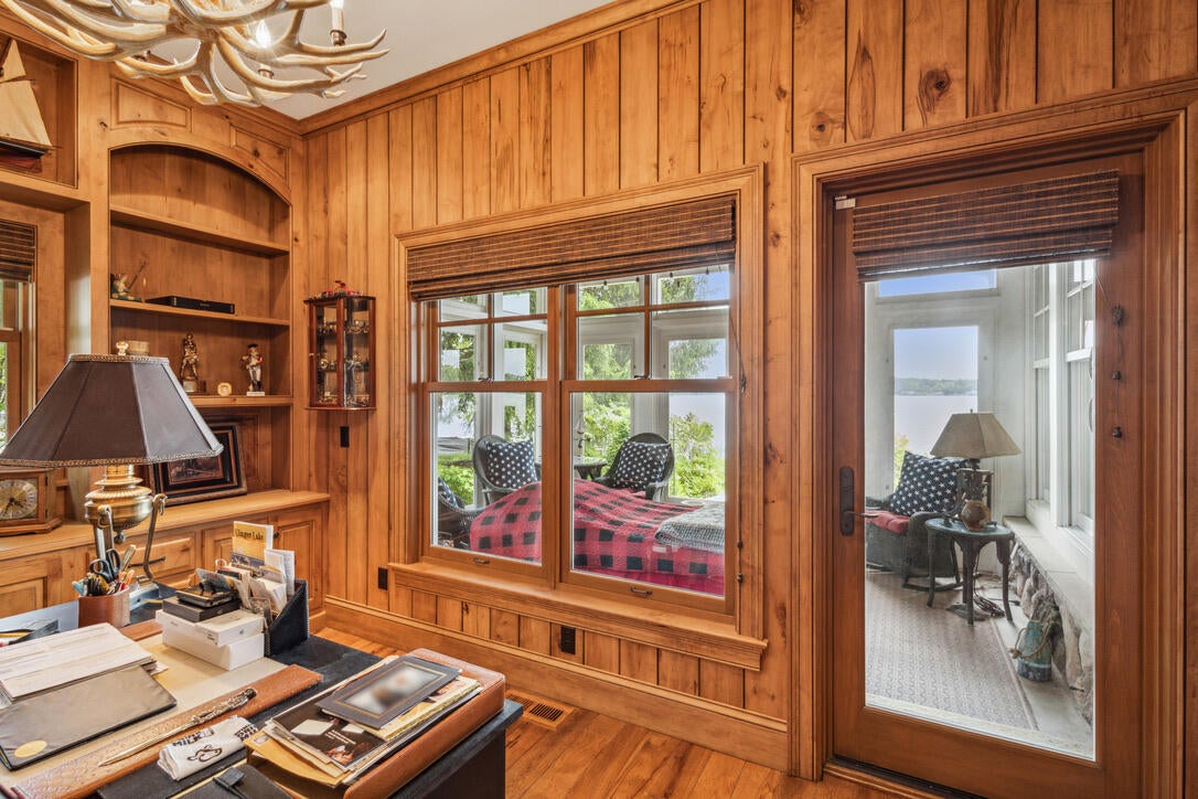 White Pigeon, Michigan, 49099, United States, 9 Bedrooms Bedrooms, ,9 BathroomsBathrooms,Residential,Active,1849554