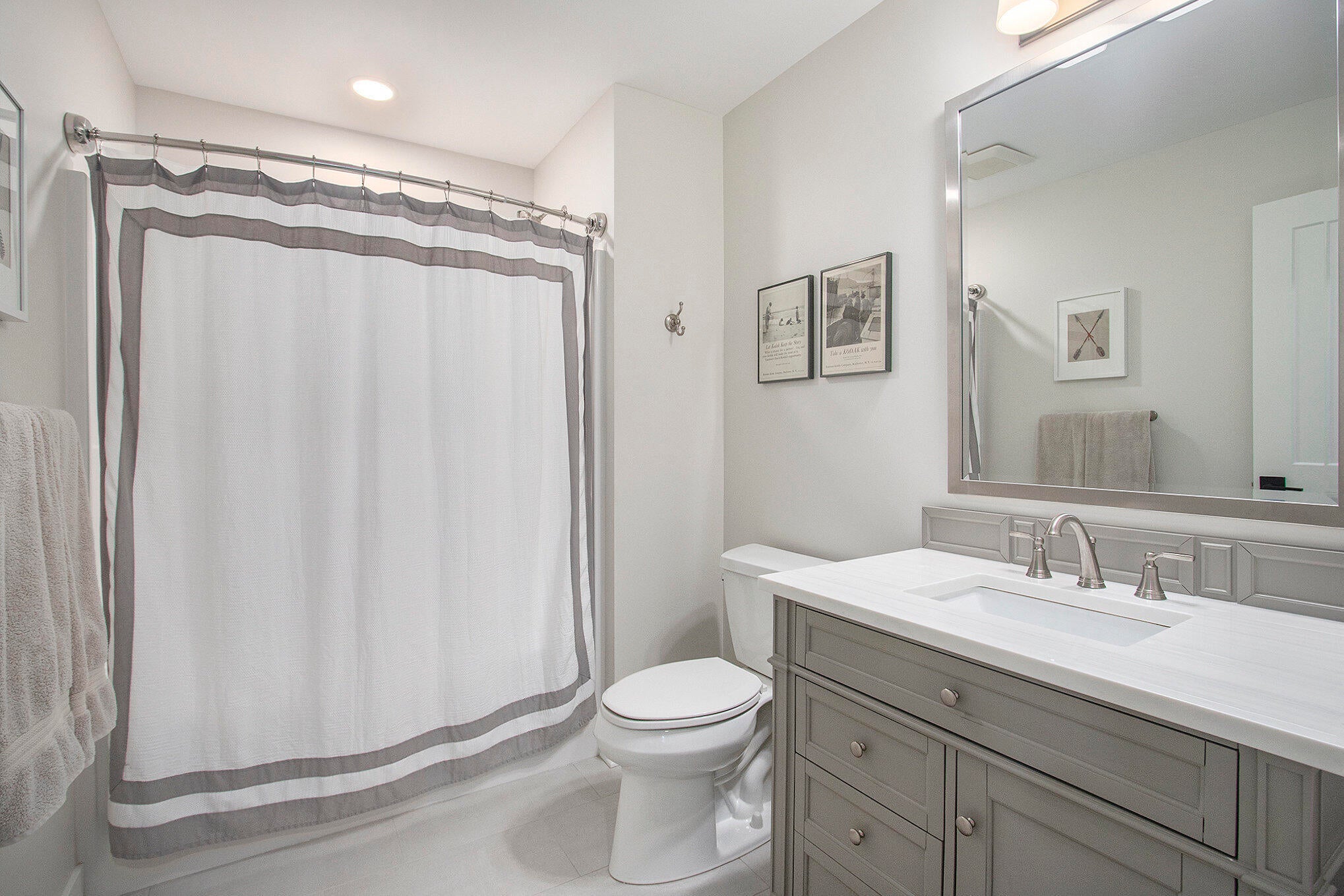 Holland, Michigan, 49424, United States, 3 Bedrooms Bedrooms, ,3 BathroomsBathrooms,Residential,Active,1970962