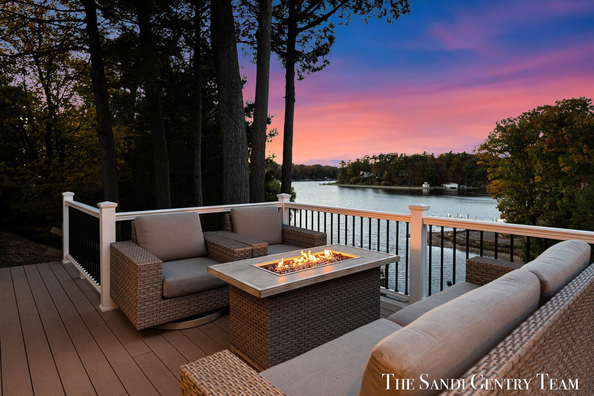 Spring Lake, Michigan, 49456, United States, 6 Bedrooms Bedrooms, ,5 BathroomsBathrooms,Residential,Active,1973307