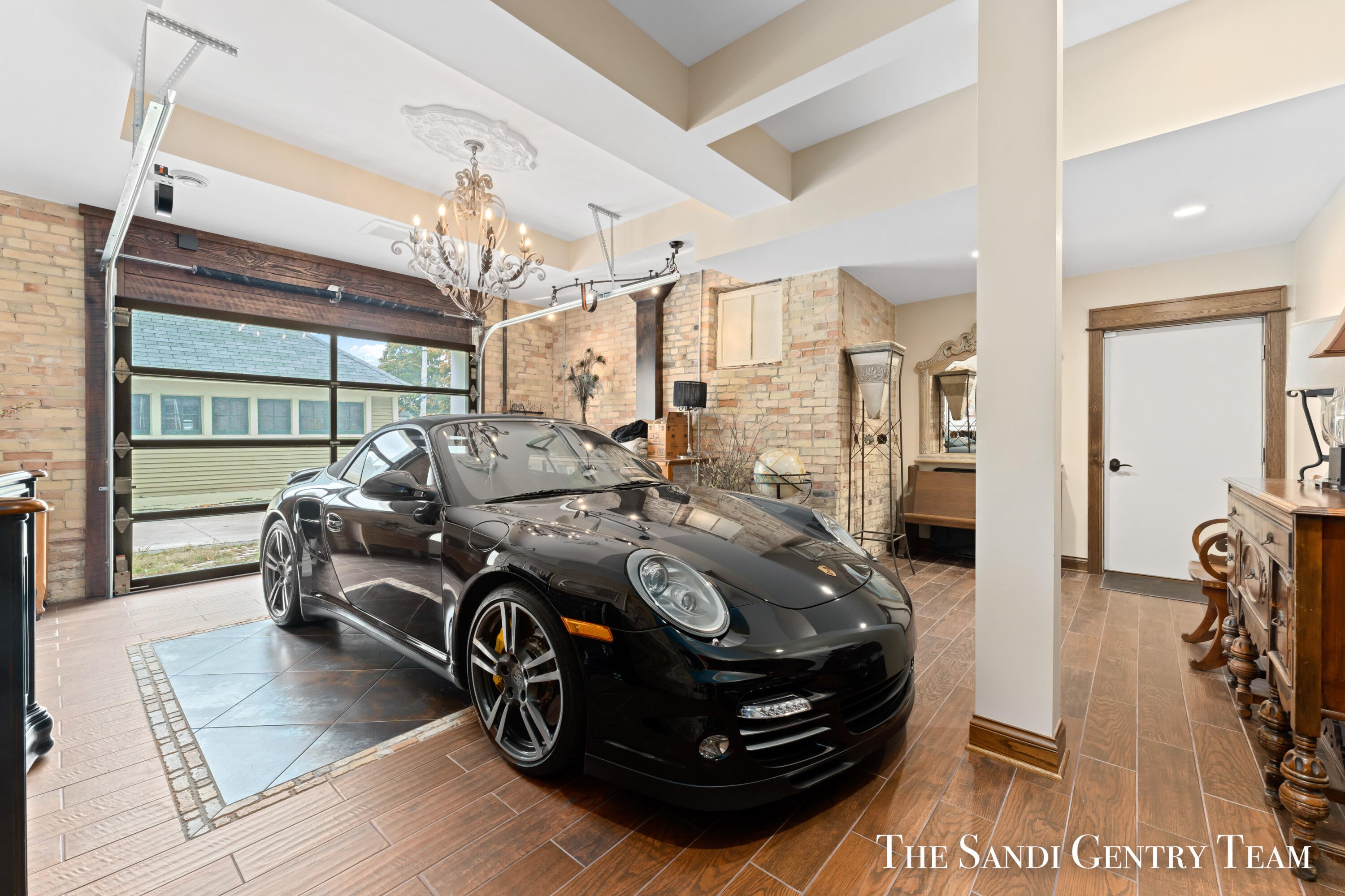 Grand Haven, Michigan, 49417, United States, 3 Bedrooms Bedrooms, ,6 BathroomsBathrooms,Residential,Active,1972168