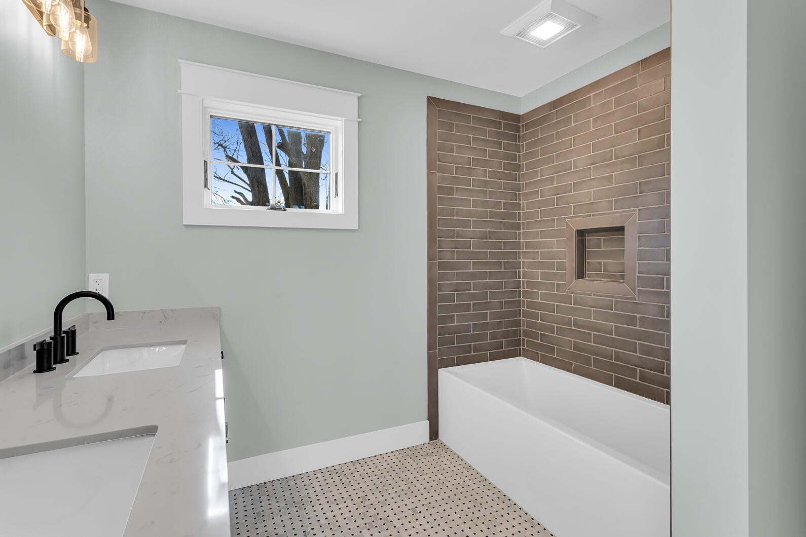 Manitou Beach, Michigan, 49253, United States, 5 Bedrooms Bedrooms, ,4 BathroomsBathrooms,Residential,Active,1989794