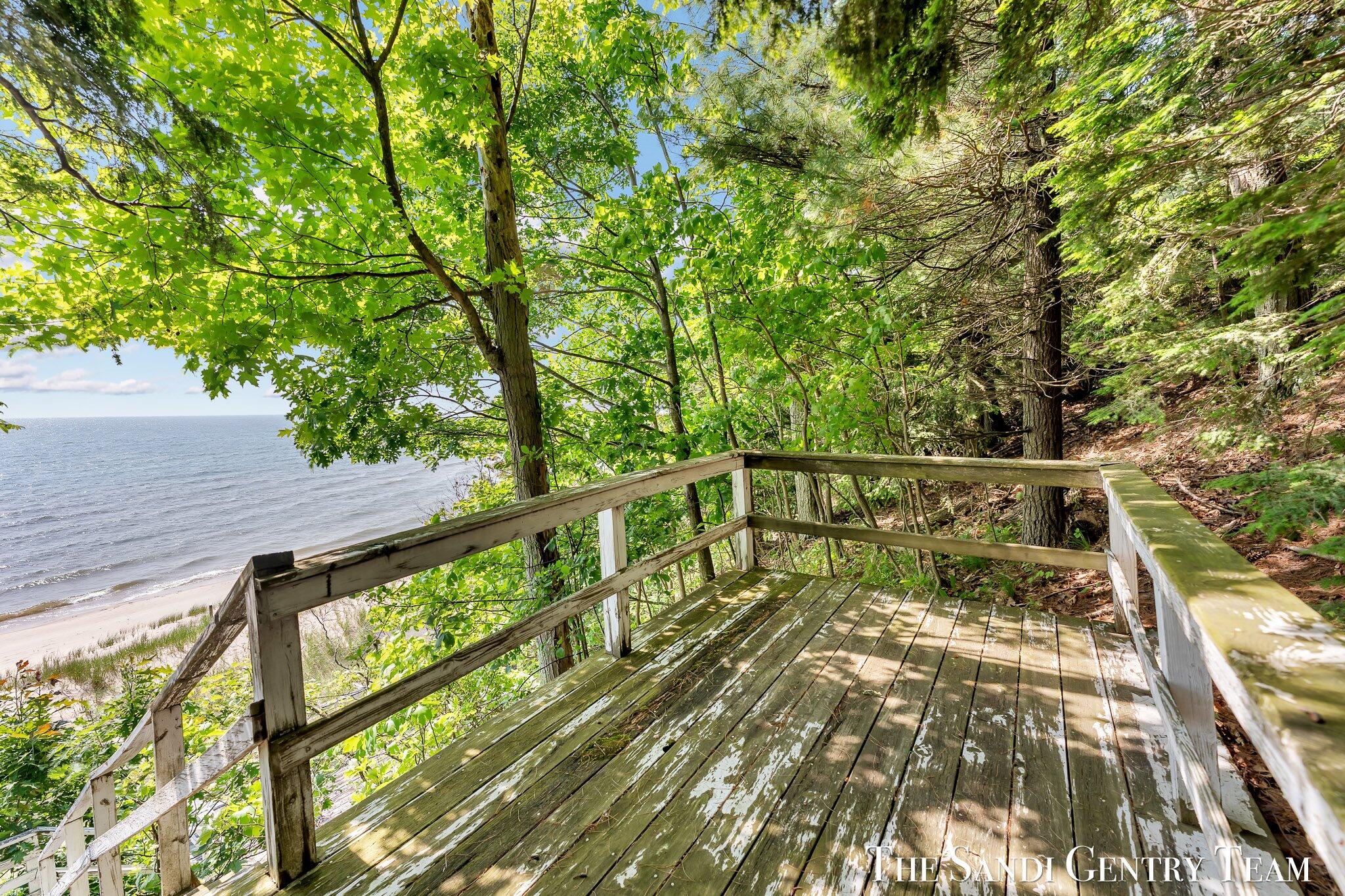 Grand Haven, Michigan, 49417, United States, ,4 BathroomsBathrooms,Residential,Active,1761642