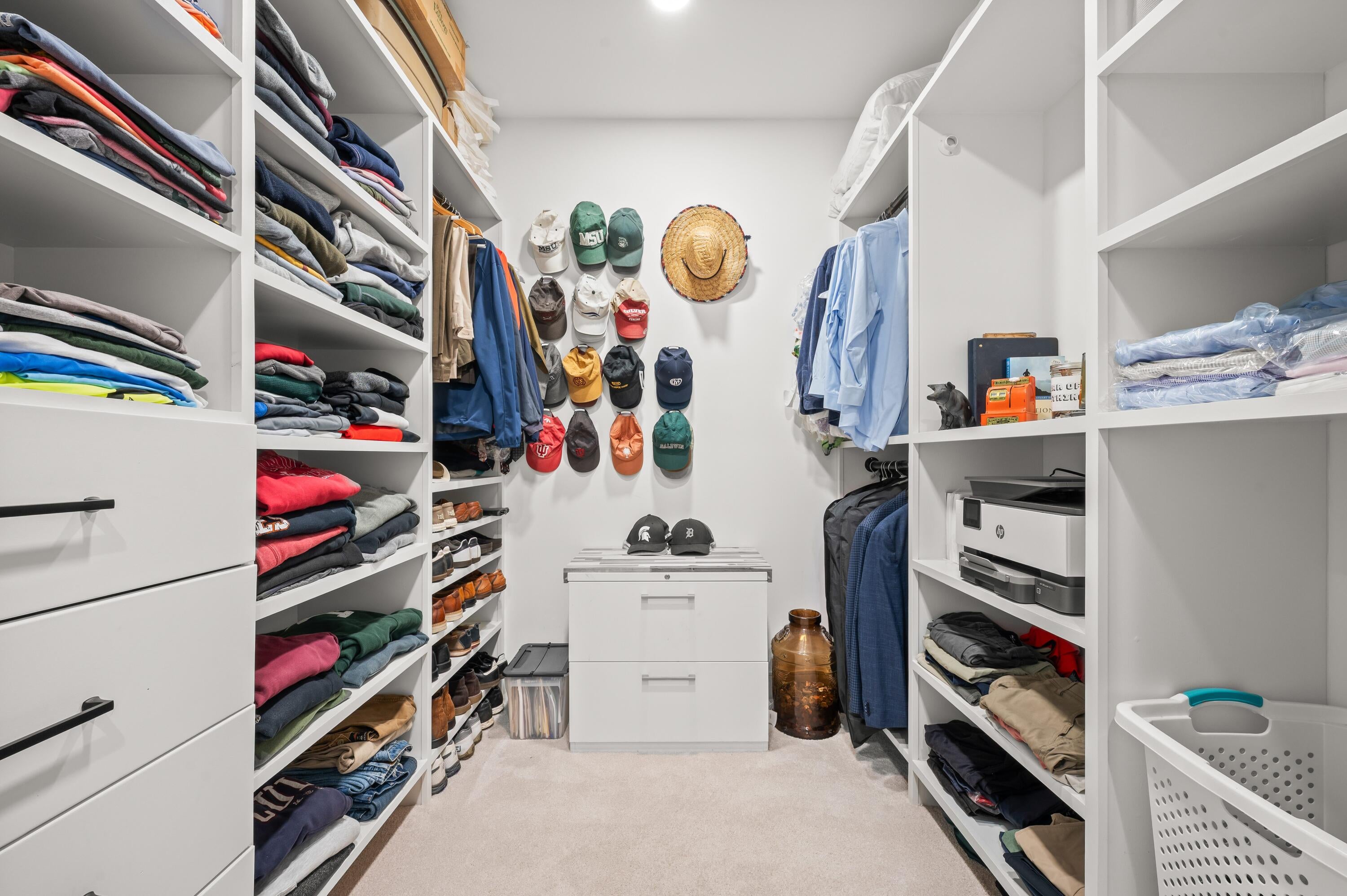 St. Joseph, Michigan, 49085, United States, 6 Bedrooms Bedrooms, ,6 BathroomsBathrooms,Residential,Active,1985598