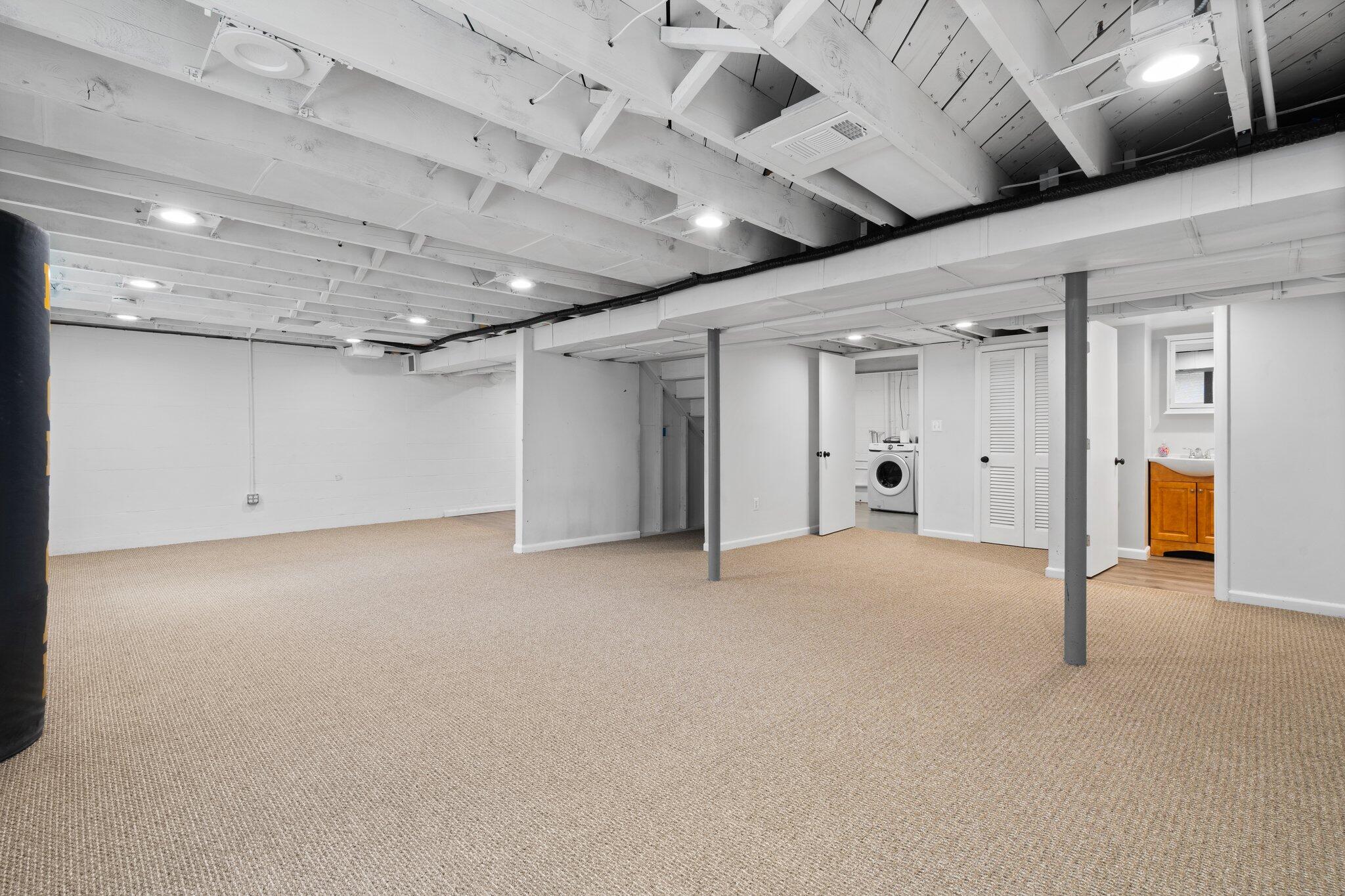 Ann Arbor, Michigan, 48104, United States, 4 Bedrooms Bedrooms, ,4 BathroomsBathrooms,Residential,Active,1831800