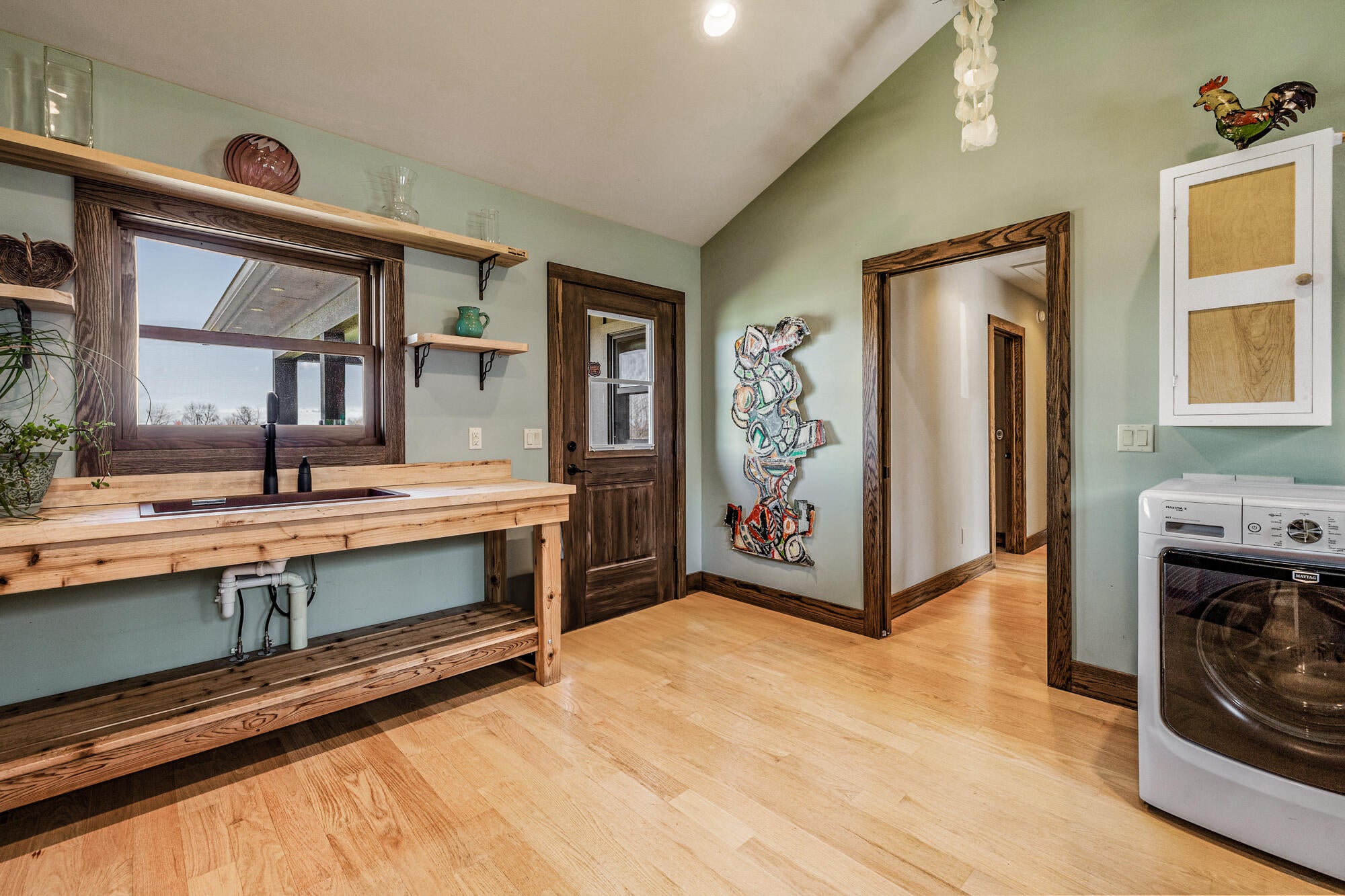 Berrien Springs, Michigan, 49103, United States, ,5 BathroomsBathrooms,Residential,Active,1849497