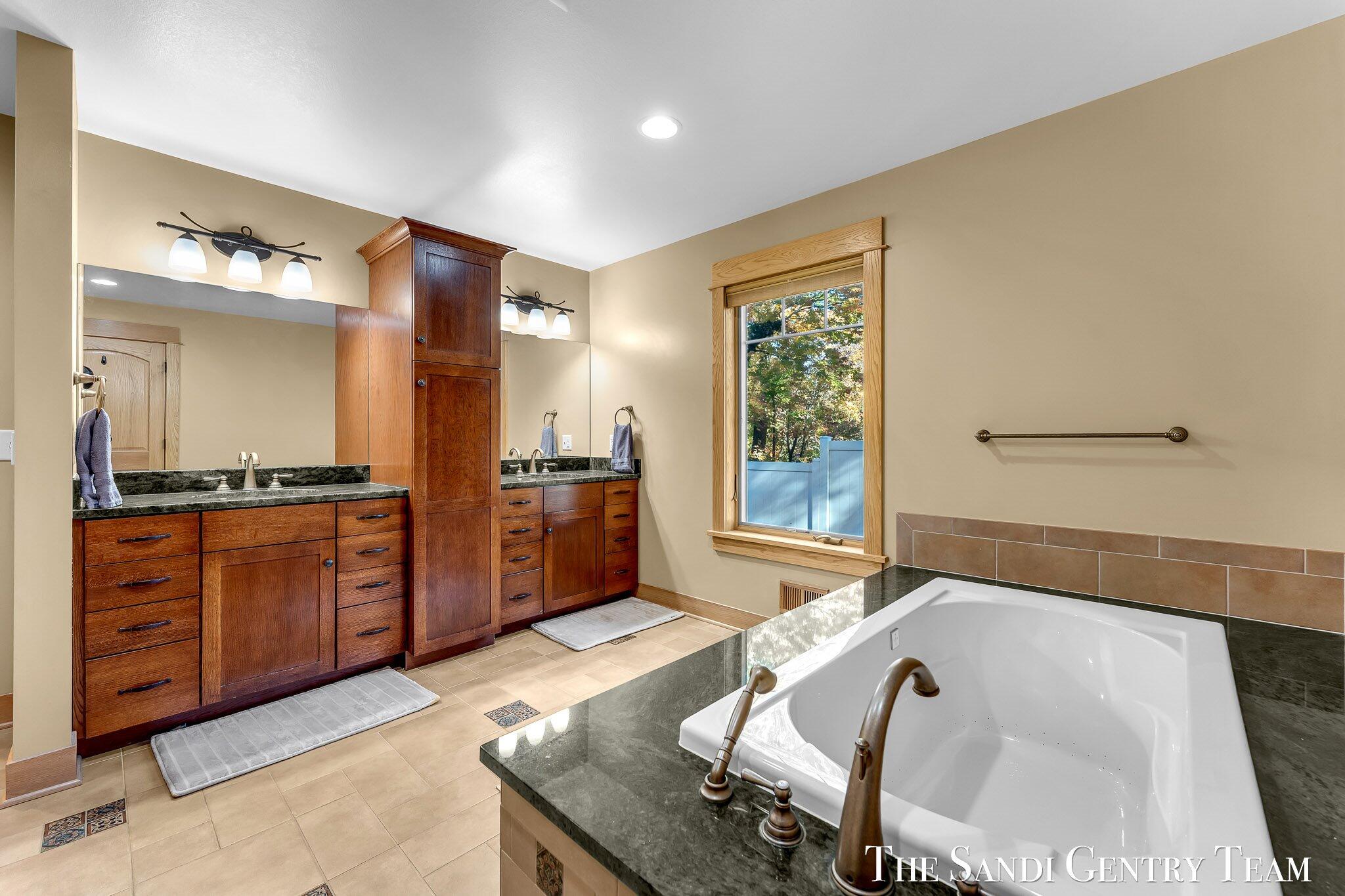 Spring Lake, Michigan, 49456, United States, 6 Bedrooms Bedrooms, ,5 BathroomsBathrooms,Residential,Active,1973307