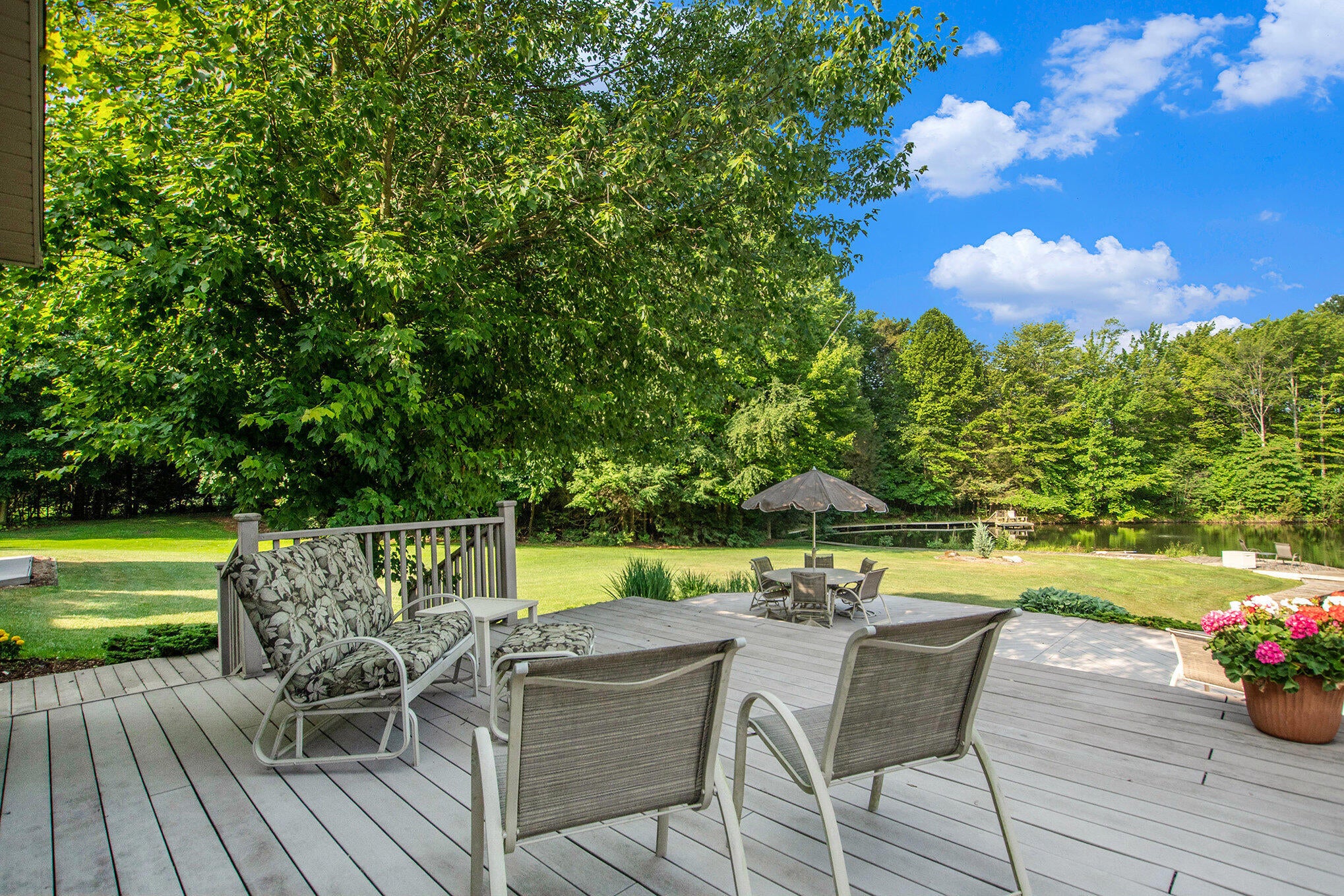 Holland, Michigan, 49423, United States, 4 Bedrooms Bedrooms, ,4 BathroomsBathrooms,Residential,Active,1914588