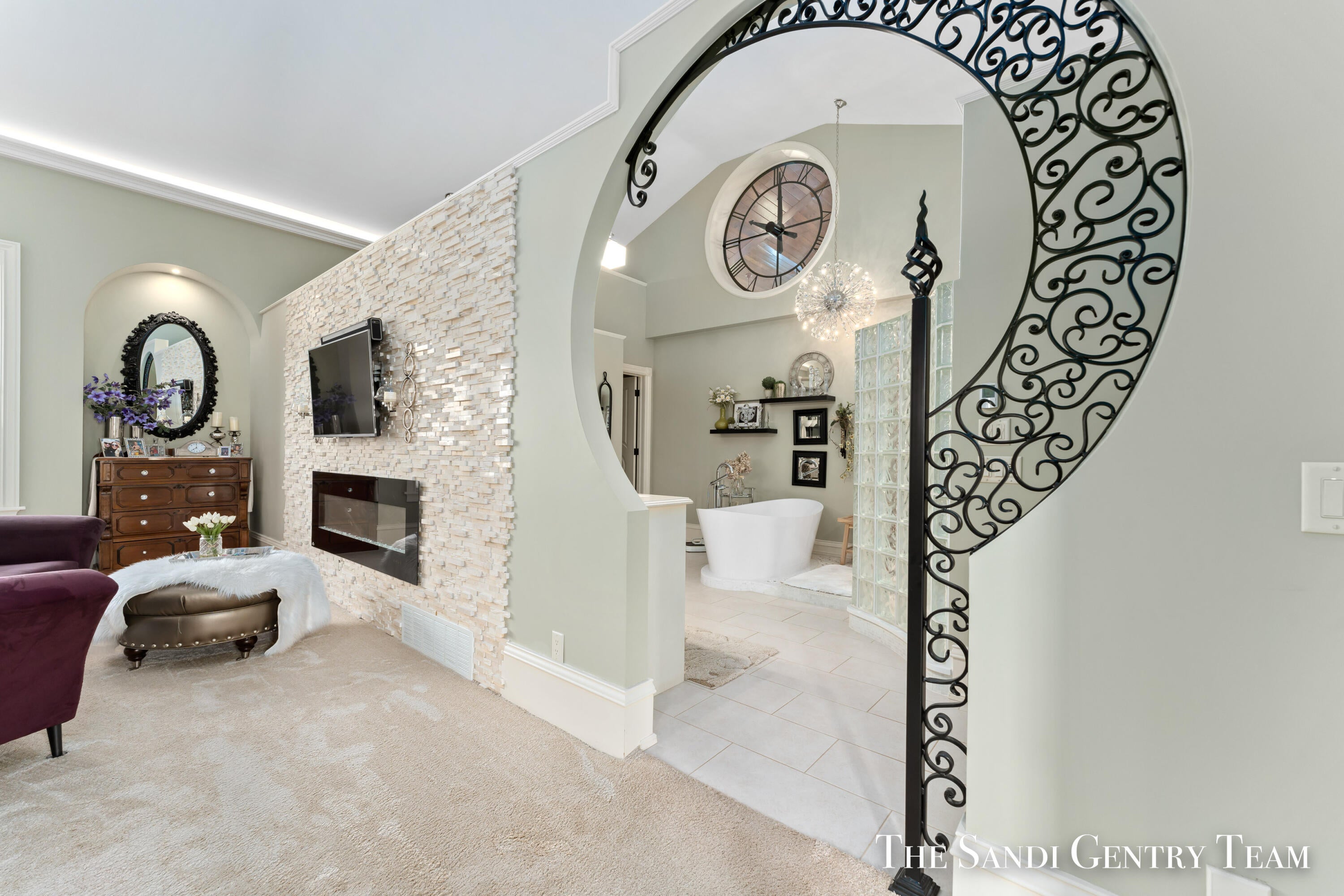 Grand Haven, Michigan, 49417, United States, 3 Bedrooms Bedrooms, ,6 BathroomsBathrooms,Residential,Active,1972168