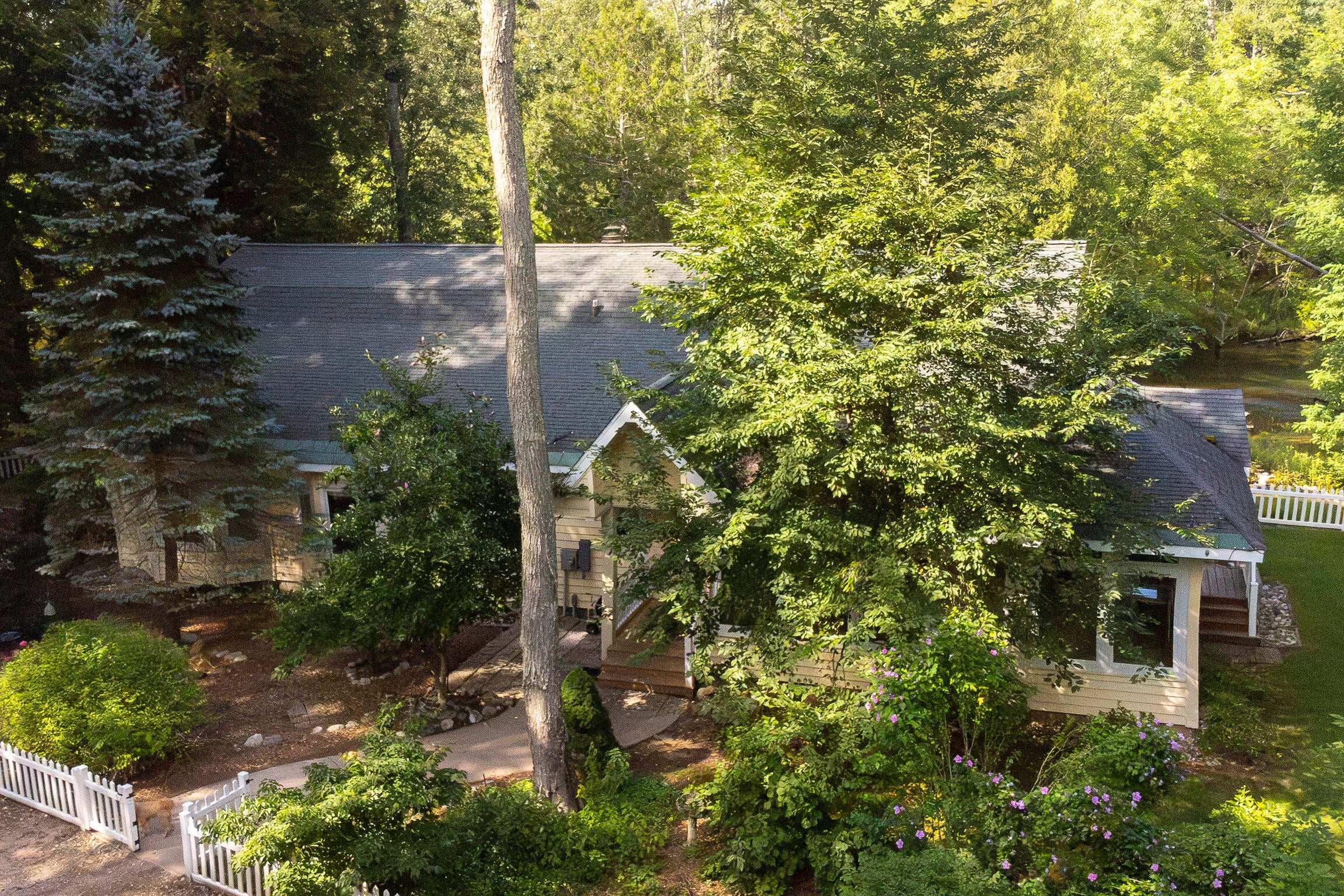 Manistee, Michigan, 49660, United States, 4 Bedrooms Bedrooms, ,4 BathroomsBathrooms,Residential,Active,1913051