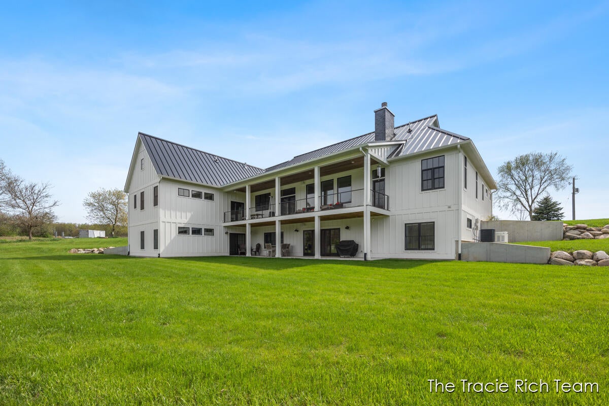 Rockford, Michigan, 49341, United States, 5 Bedrooms Bedrooms, ,5 BathroomsBathrooms,Residential,Active,1929409
