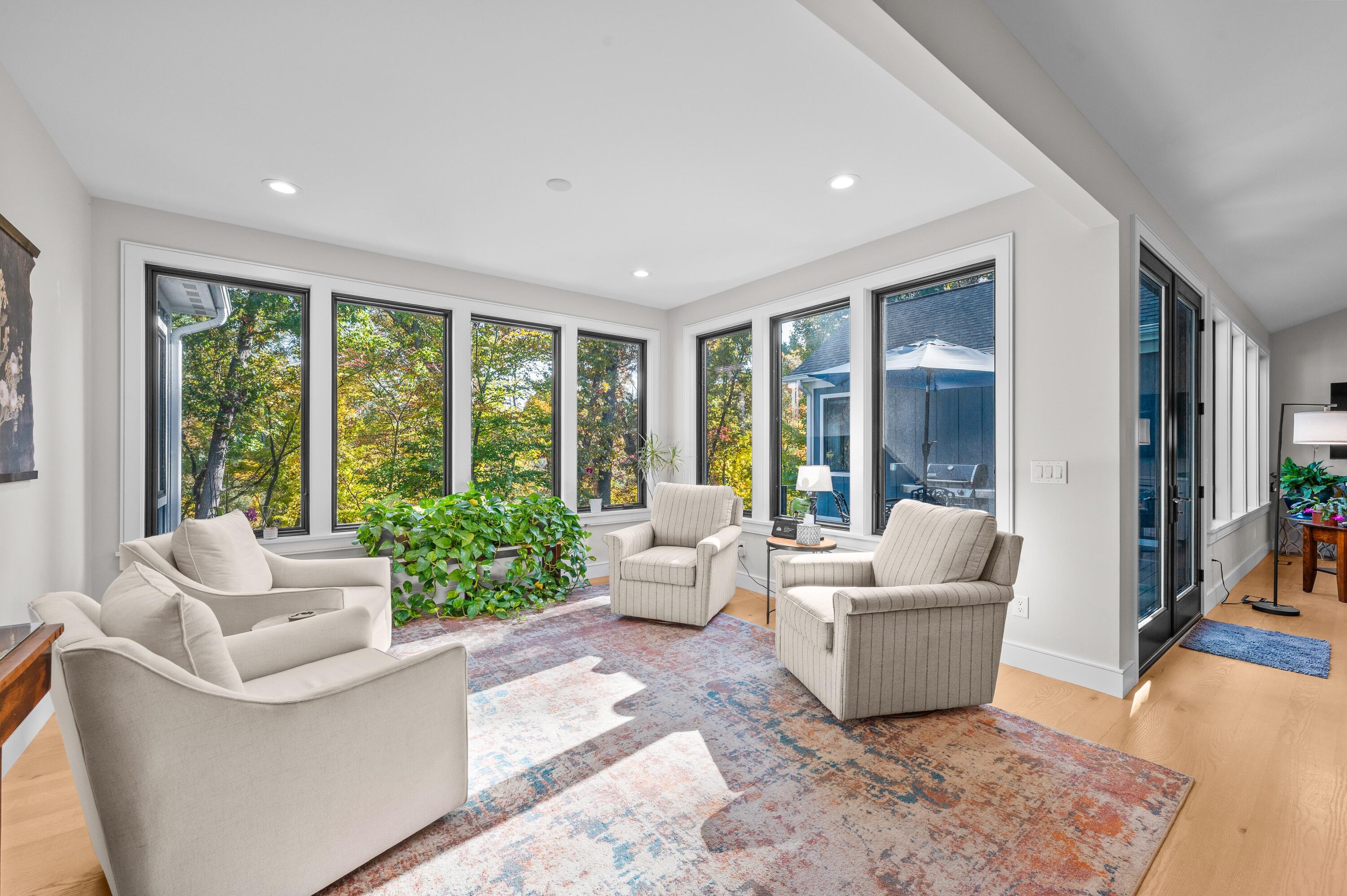 St. Joseph, Michigan, 49085, United States, 6 Bedrooms Bedrooms, ,6 BathroomsBathrooms,Residential,Active,1985598