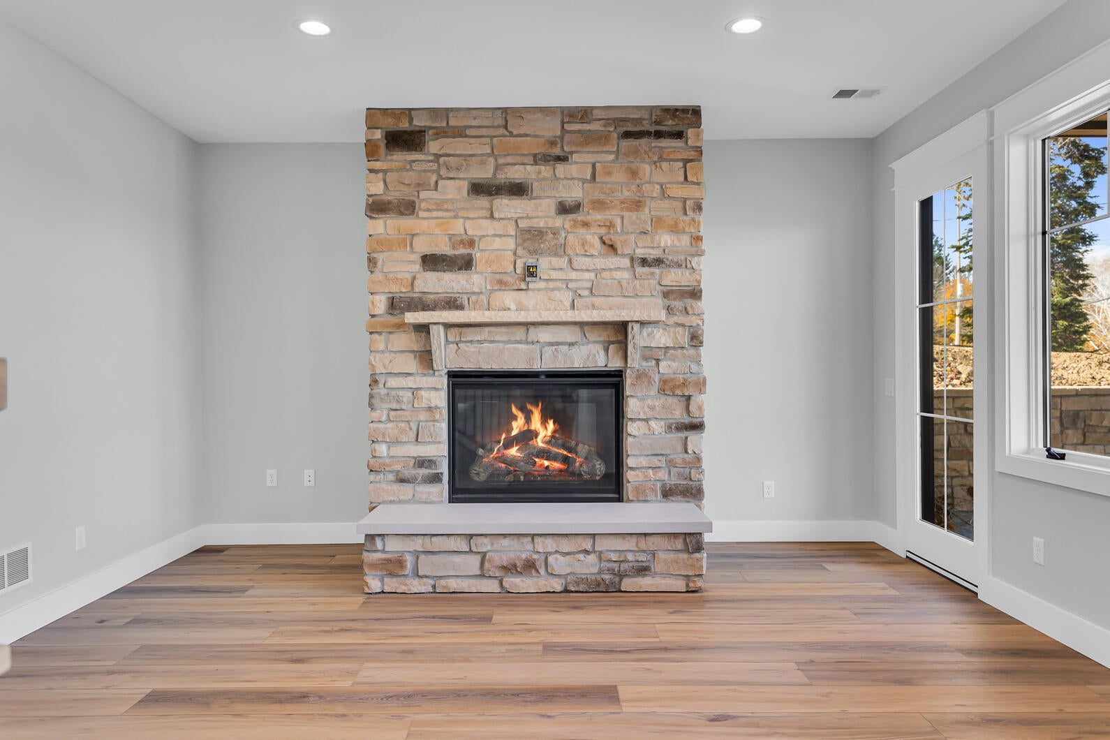 Manitou Beach, Michigan, 49253, United States, 5 Bedrooms Bedrooms, ,4 BathroomsBathrooms,Residential,Active,1989794