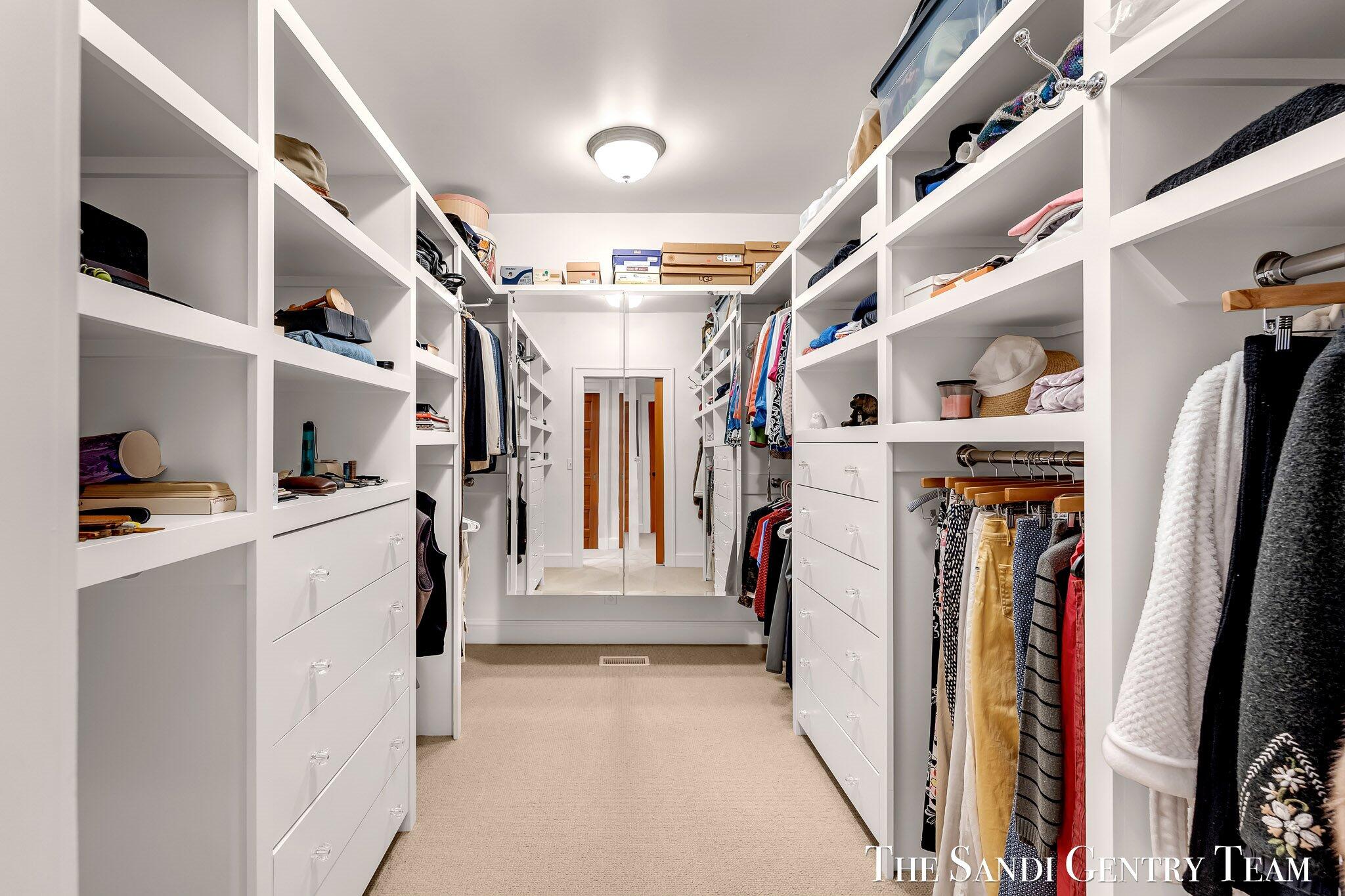 Grand Haven, Michigan, 49417, United States, ,4 BathroomsBathrooms,Residential,Active,1761642