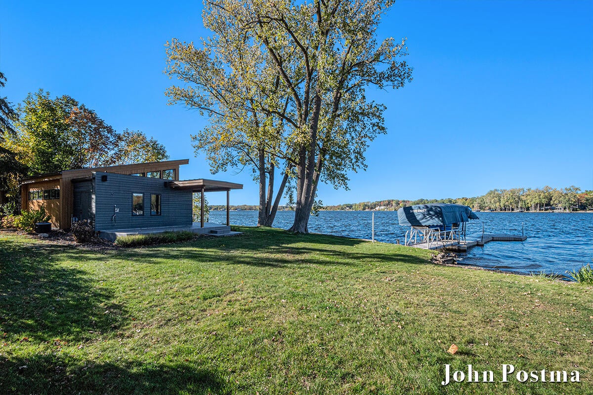 East Grand Rapids, Michigan, 49506, United States, 4 Bedrooms Bedrooms, ,6 BathroomsBathrooms,Residential,Active,2015444