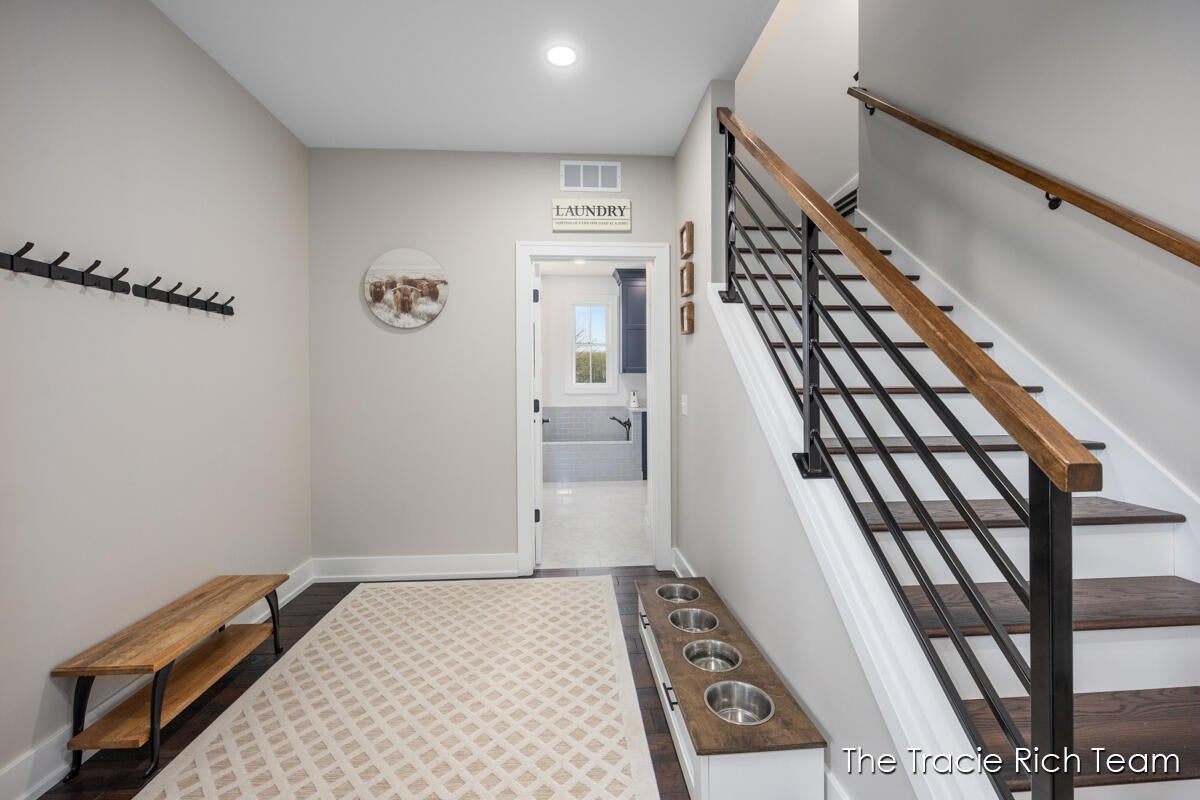Rockford, Michigan, 49341, United States, 5 Bedrooms Bedrooms, ,5 BathroomsBathrooms,Residential,Active,1929409
