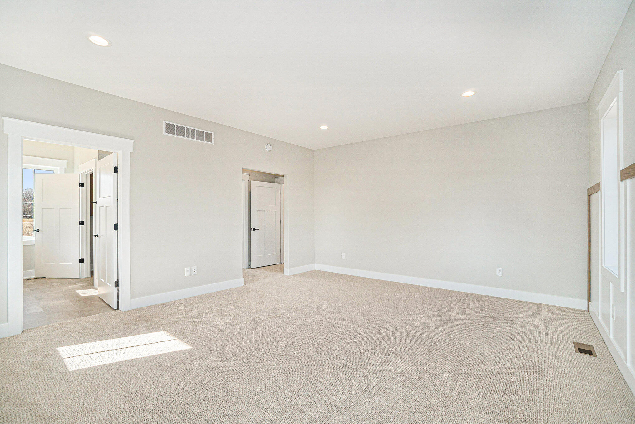 Zeeland, Michigan, 49464, United States, 4 Bedrooms Bedrooms, ,3 BathroomsBathrooms,Residential,Active,1769925