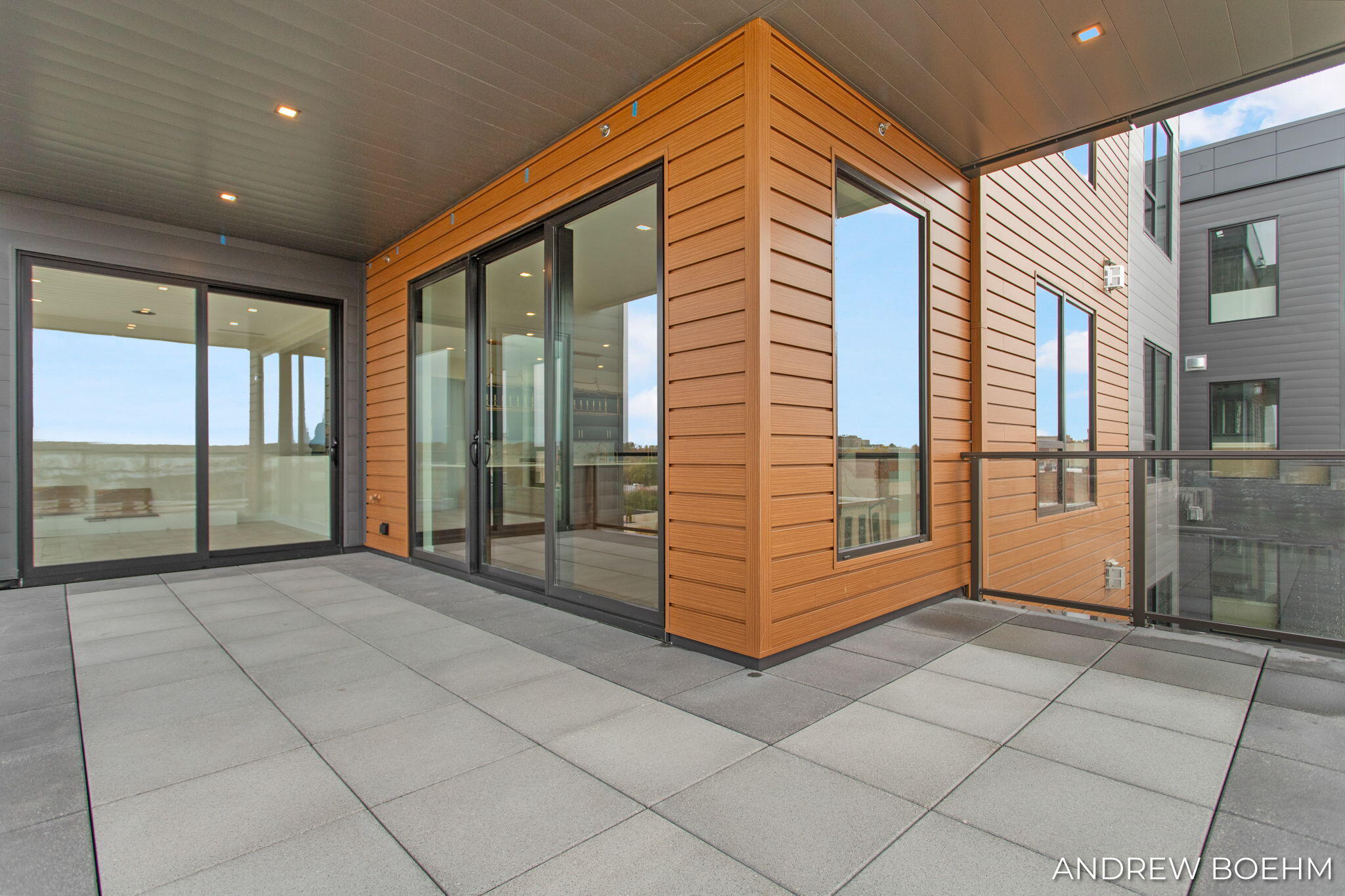 Holland, Michigan, 49423, United States, 3 Bedrooms Bedrooms, ,3 BathroomsBathrooms,Residential,Active,1904185