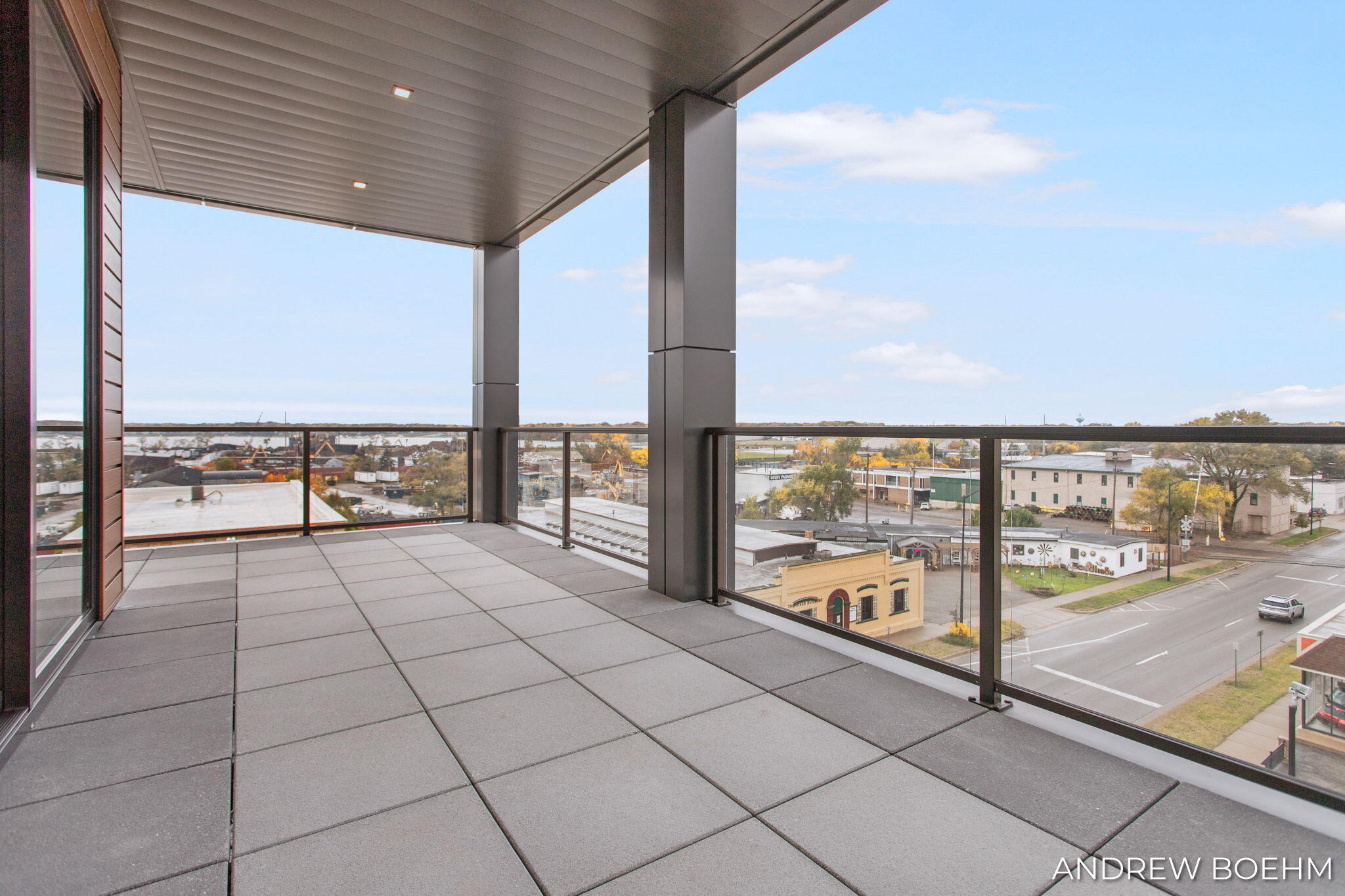 Holland, Michigan, 49423, United States, 3 Bedrooms Bedrooms, ,3 BathroomsBathrooms,Residential,Active,1904185
