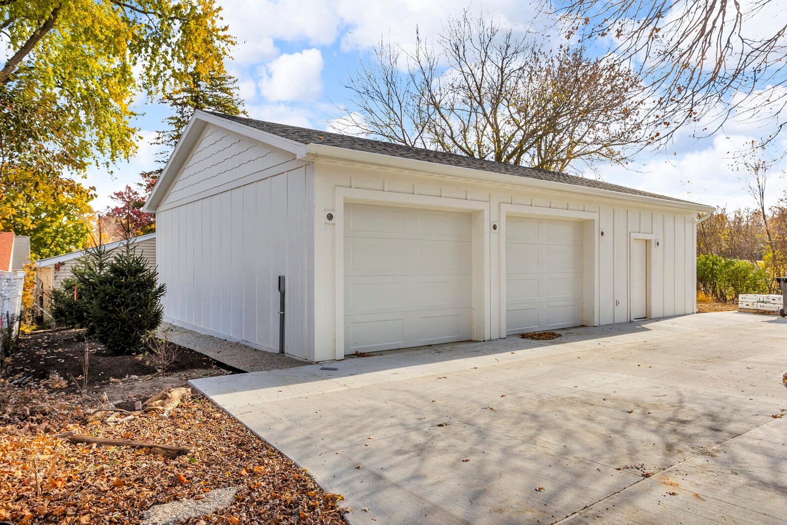 Manitou Beach, Michigan, 49253, United States, 5 Bedrooms Bedrooms, ,4 BathroomsBathrooms,Residential,Active,1989794