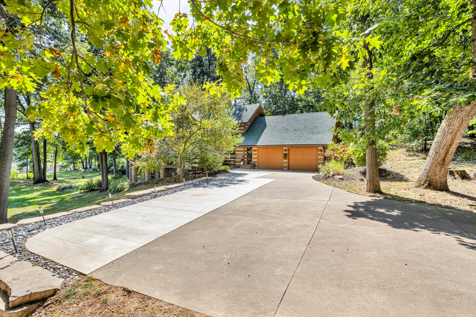 Horton, Michigan, 49246, United States, 5 Bedrooms Bedrooms, ,3 BathroomsBathrooms,Residential,Active,1944098