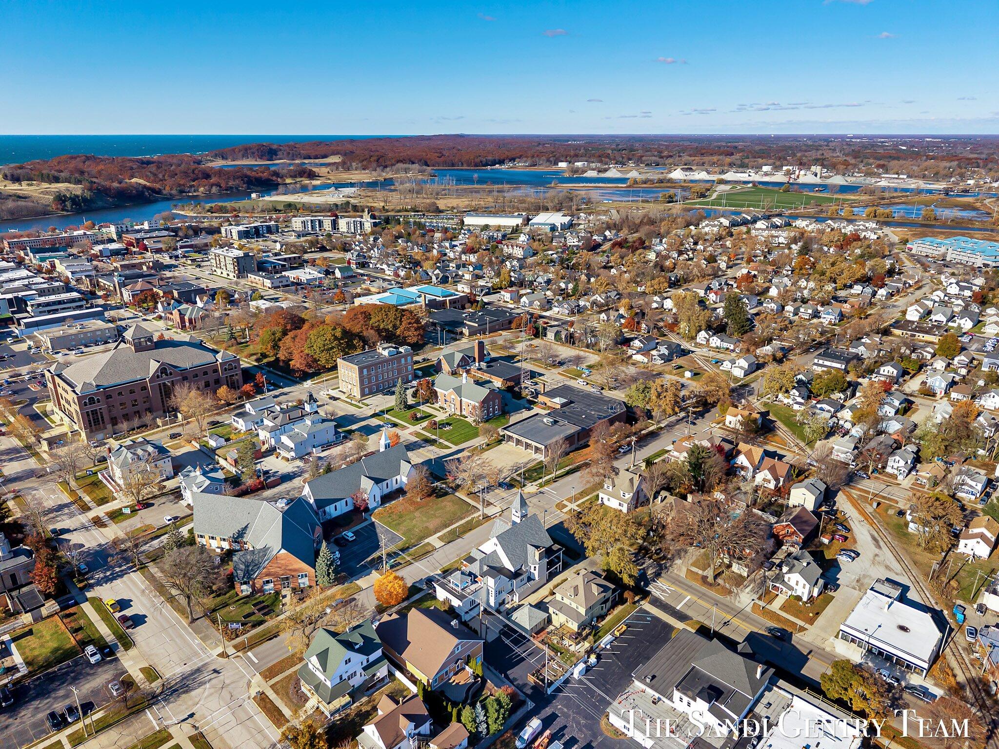 Grand Haven, Michigan, 49417, United States, 3 Bedrooms Bedrooms, ,6 BathroomsBathrooms,Residential,Active,1972168